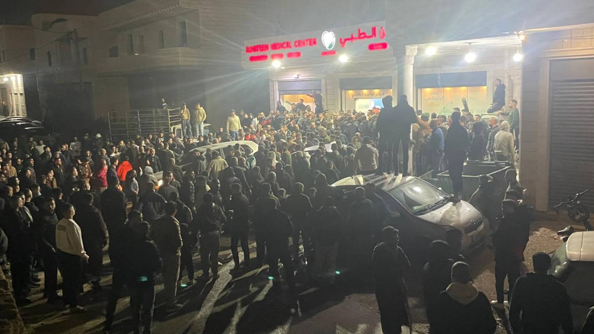 مستشفى في الخليل