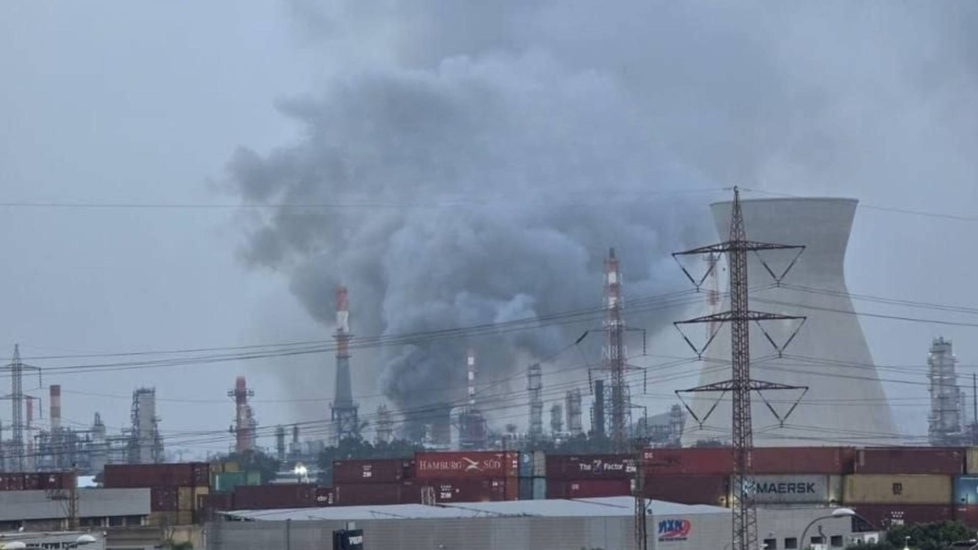أضرار بمصافي النفط في حيفا جراء القصف الإيراني