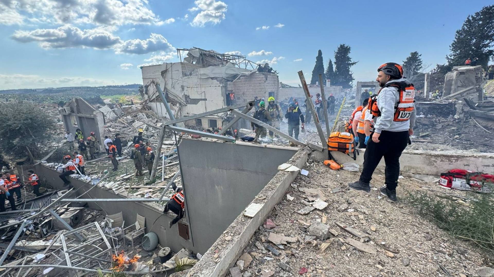 صواريخ إيرانية سقطت في تل أبيب