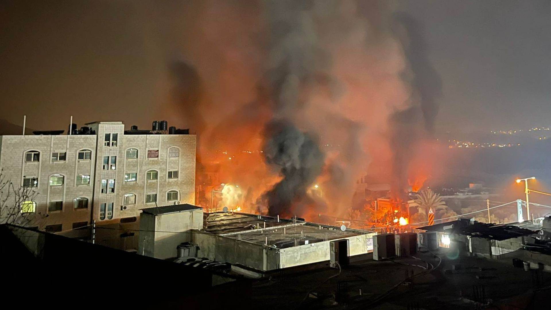 حرائق افتعلها المستوطنون في نابلس