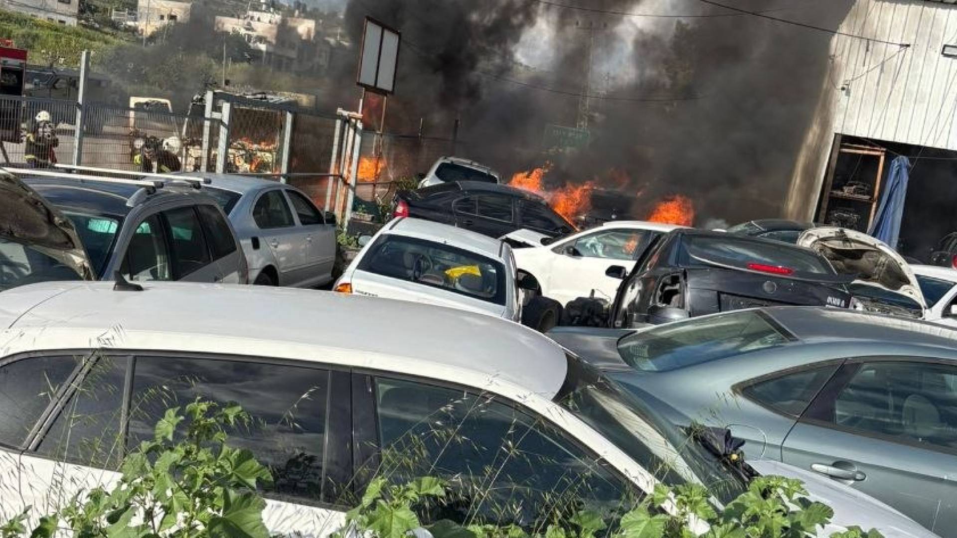 مركبات مشتعلة