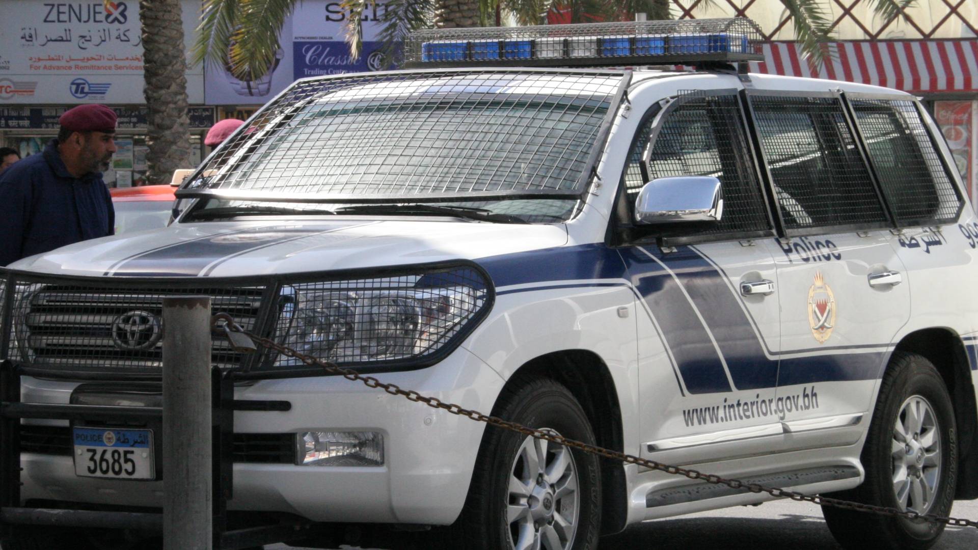 مركبة شرطة في البحرين
