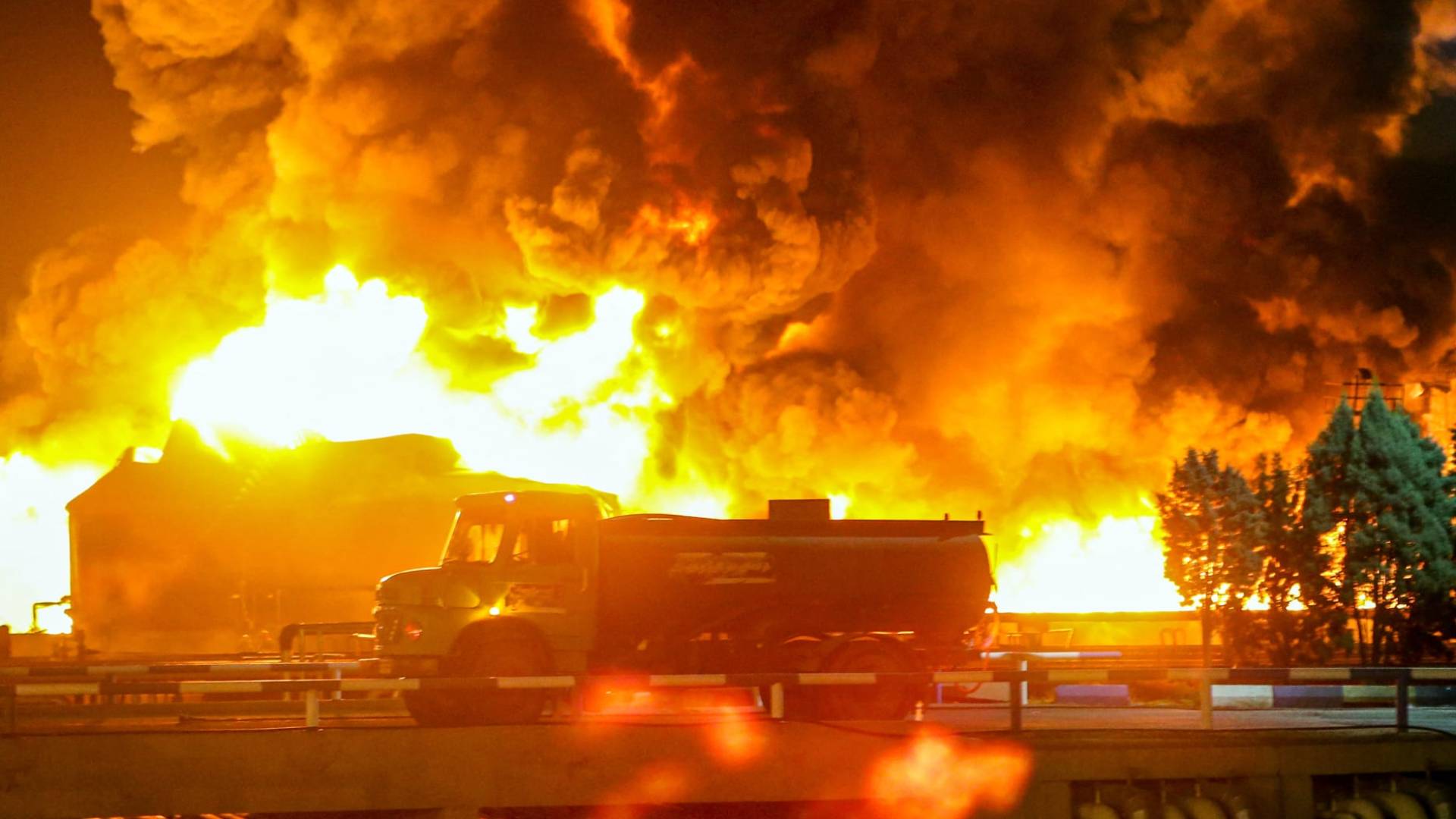 تفجيرات في إيران