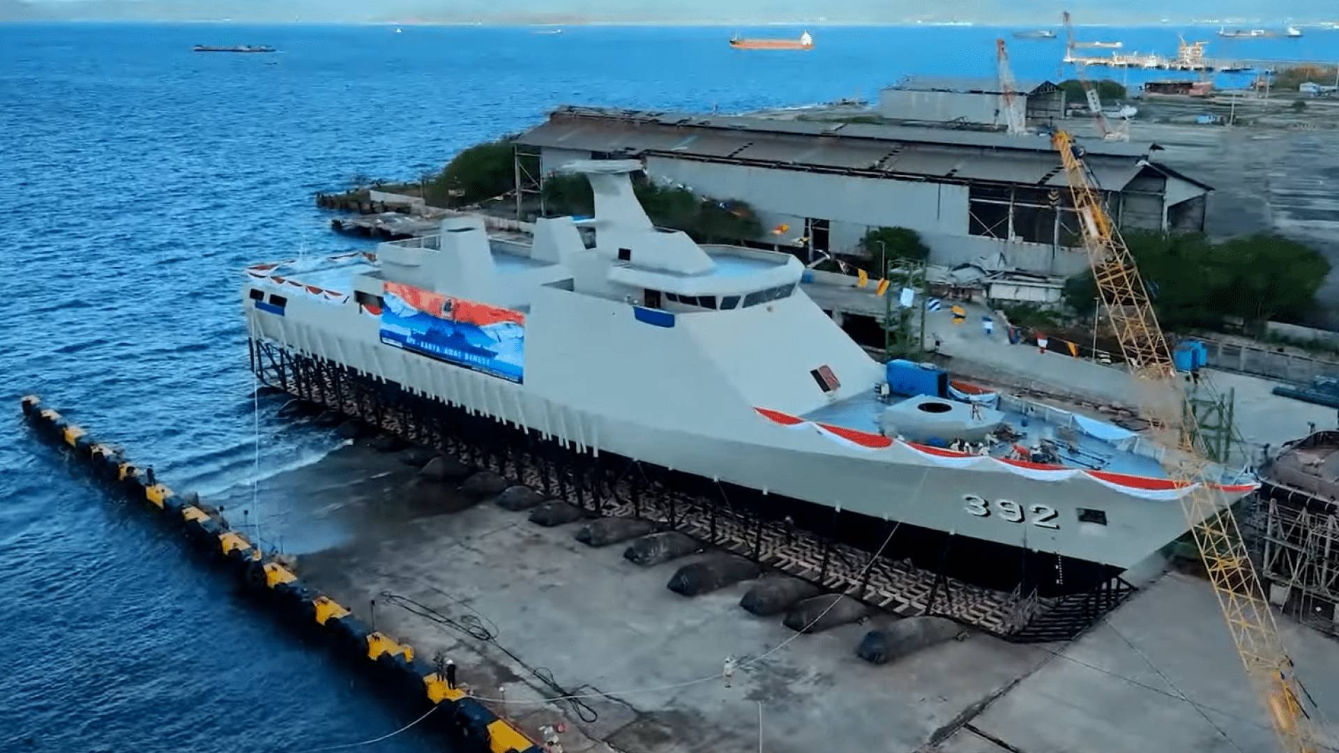 سفينة إندونيسية