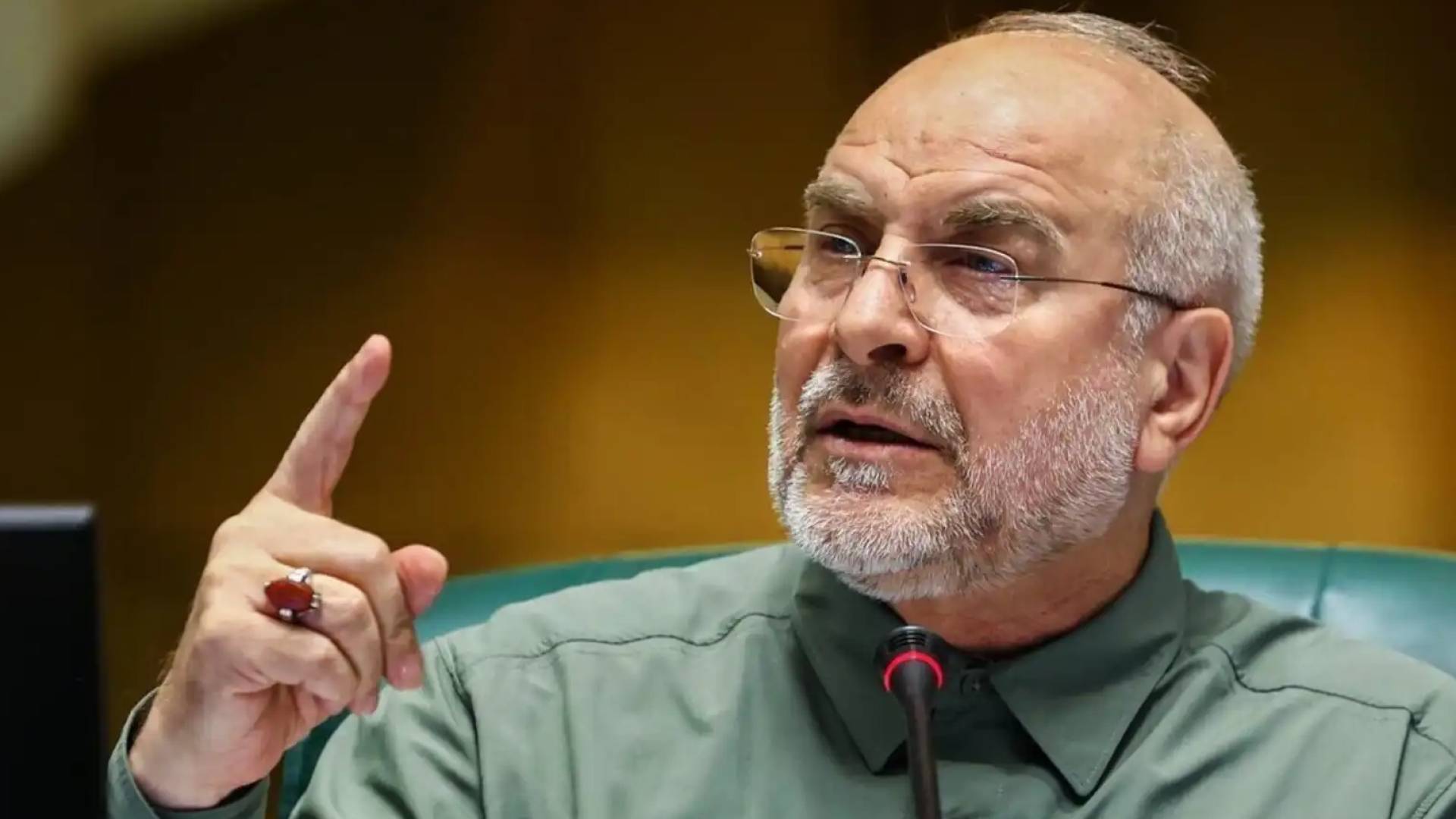 رئيس البرلمان الإيراني قاليباف