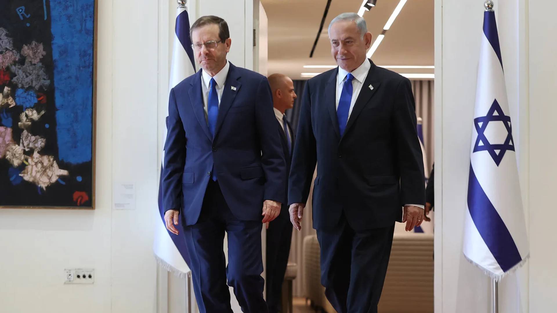 رئيس كيان الاحتلال، إسحق هرتسوغ ورئيس وزراء الاحتلال نتنياهو