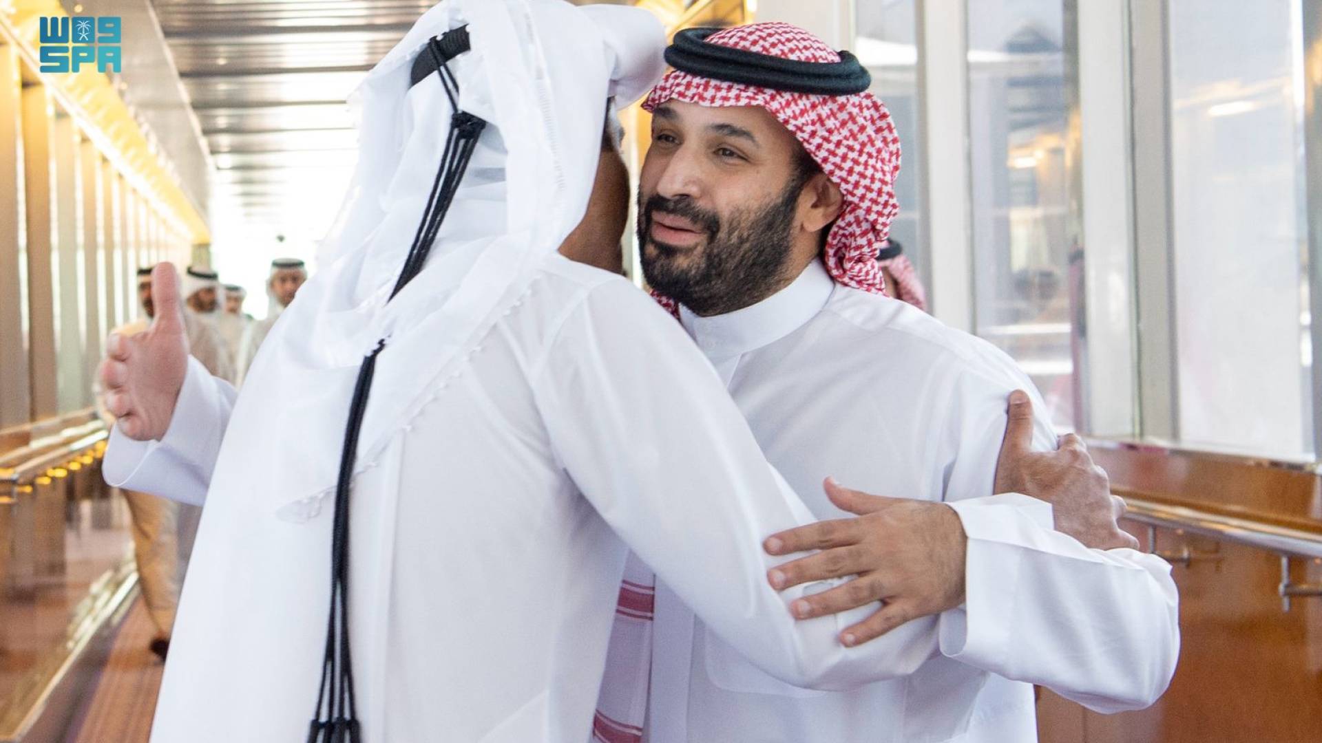 أمير قطر تميم بن حمد آل ثاني وولي العهد السعودي الأمير محمد بن سلمان