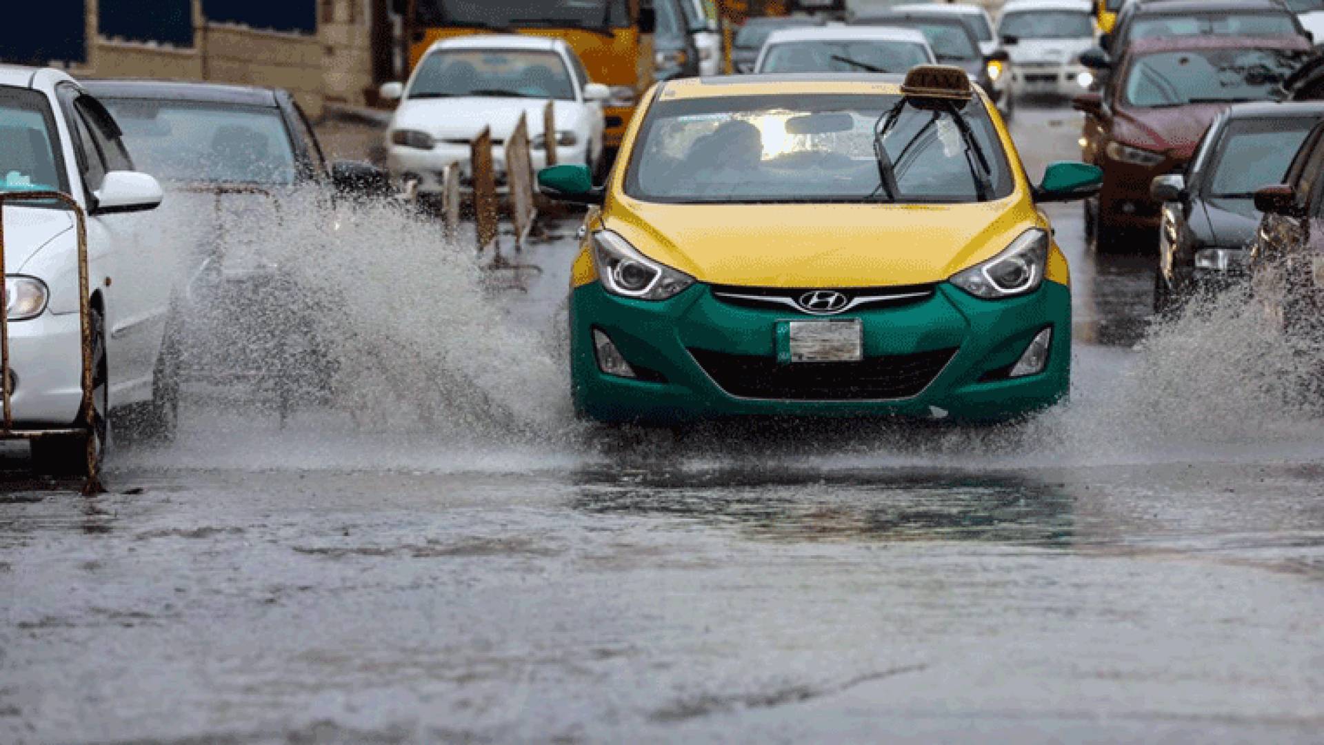 أمطار في شوارع عمان