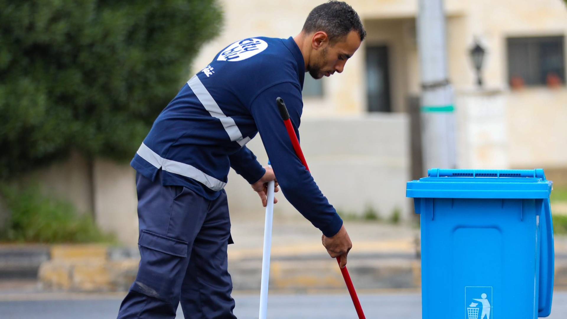 موظف في أمانة عمان الكبرى