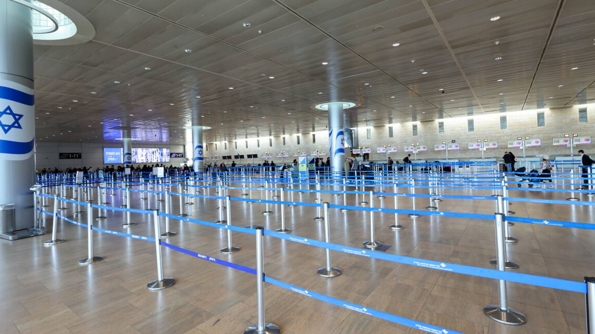 مطار بن غوريون في تل أبيب