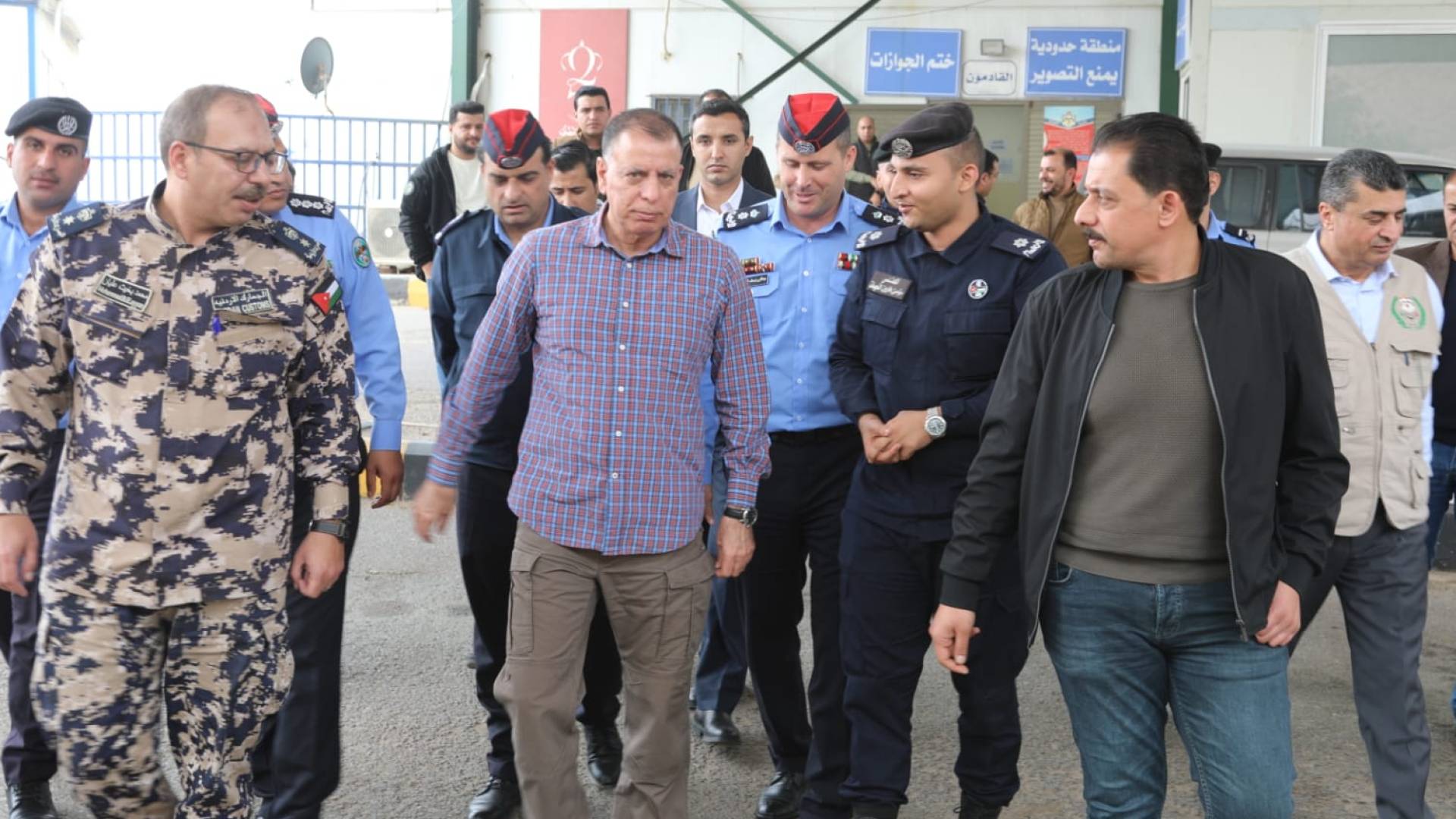 وزير الداخلية مازن الفراية