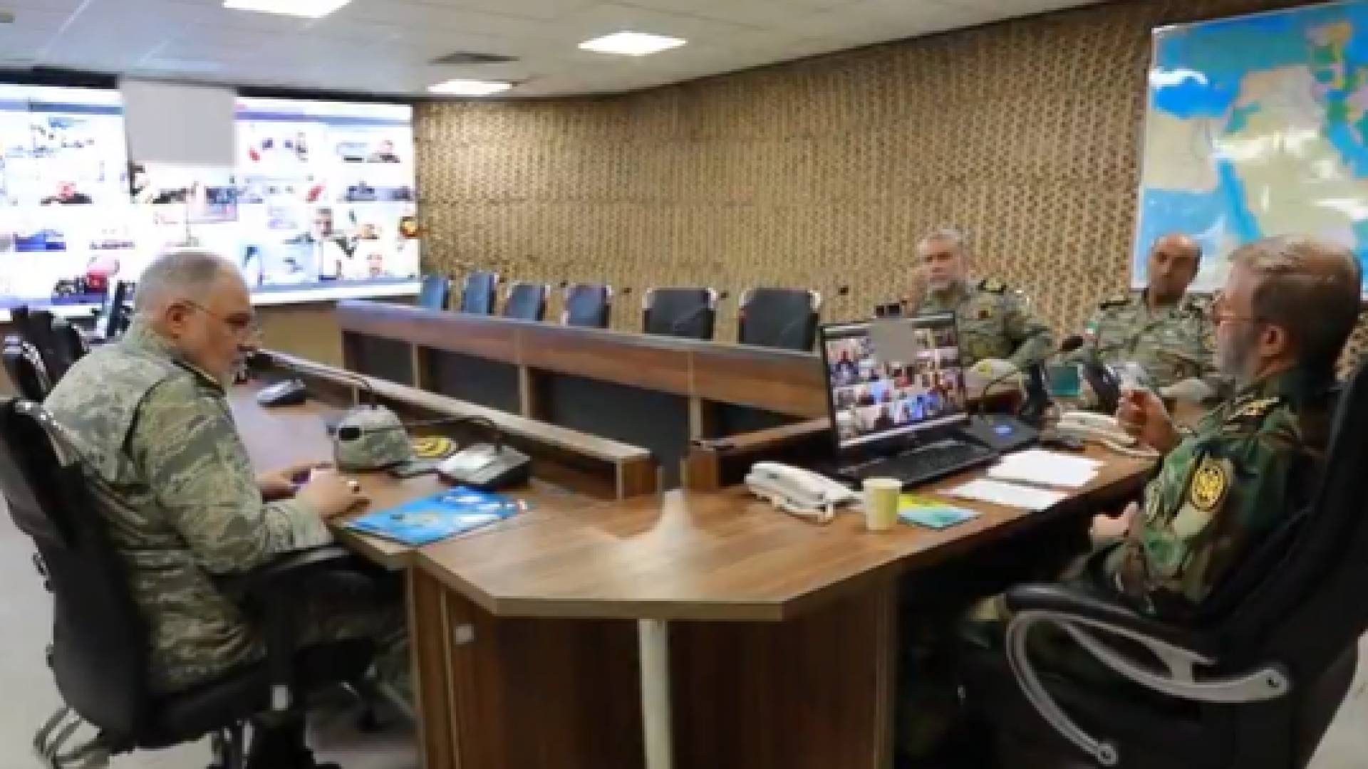 غرفة القيادة والسيطرة العسكرية بقيادة اللواء حاتمي