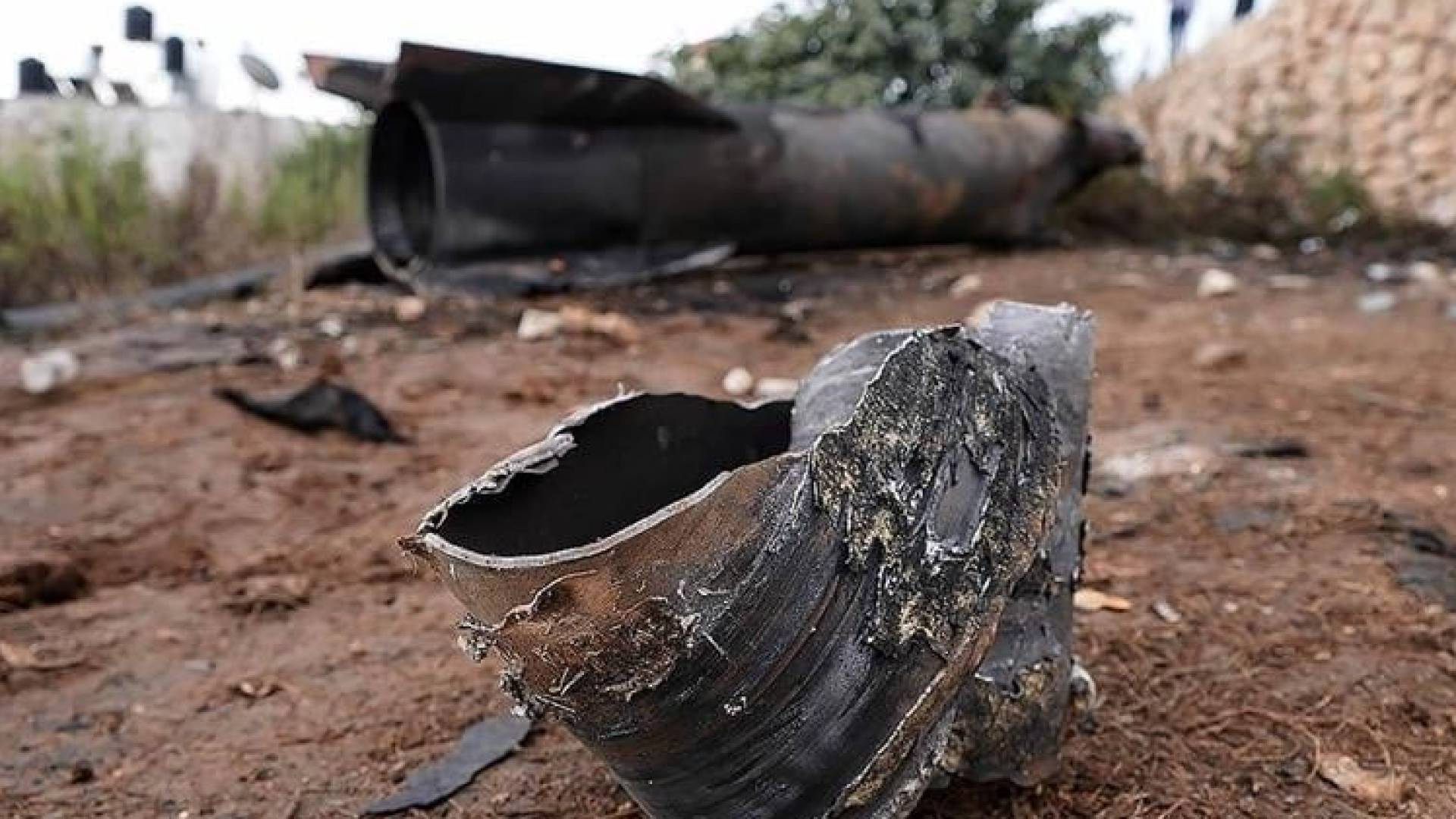 مراسل "رؤيا": سقوط شظايا صاروخ على منزل بلواء كنانة شمال مدينة اربد