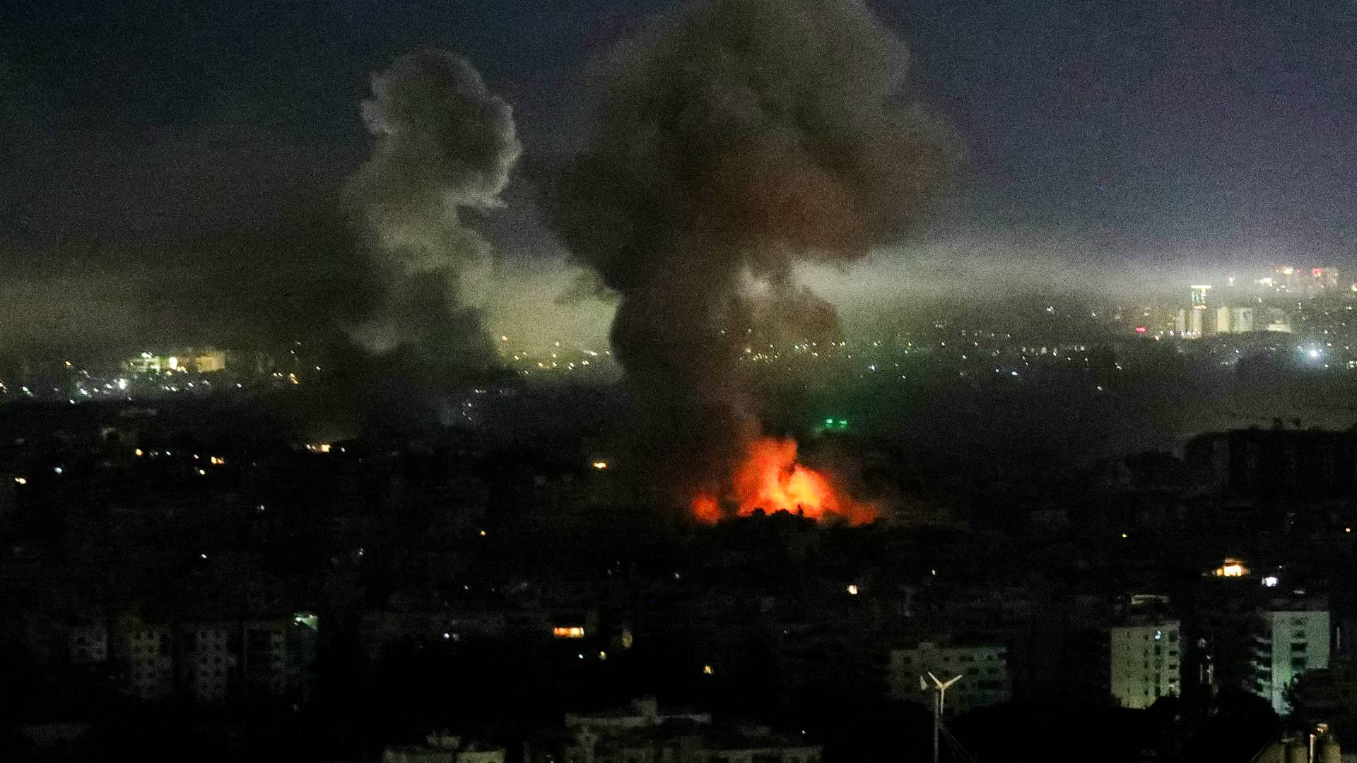 القصف على لبنان