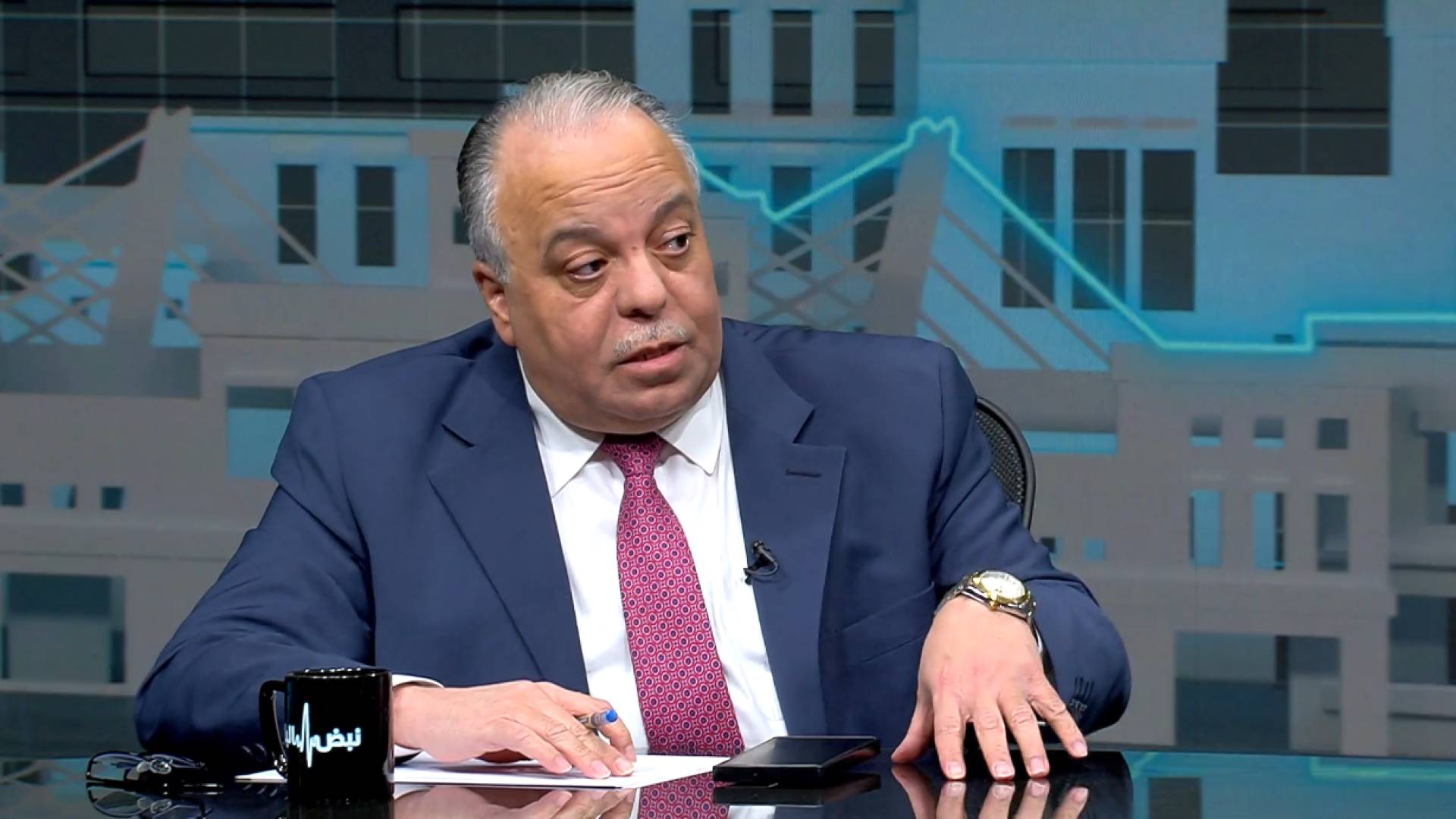الدكتور منذر حوارات