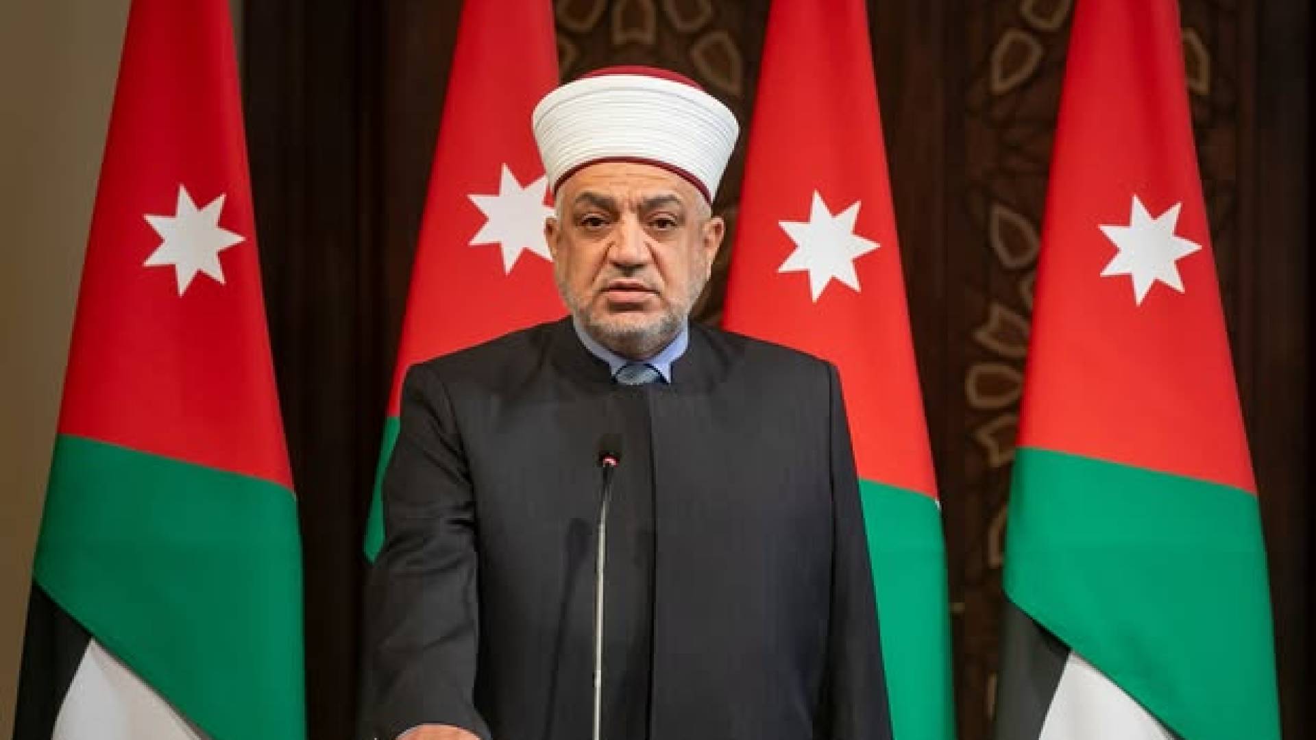 وزير الأوقاف والشؤون والمقدسات الإسلامية محمد الخلايلة