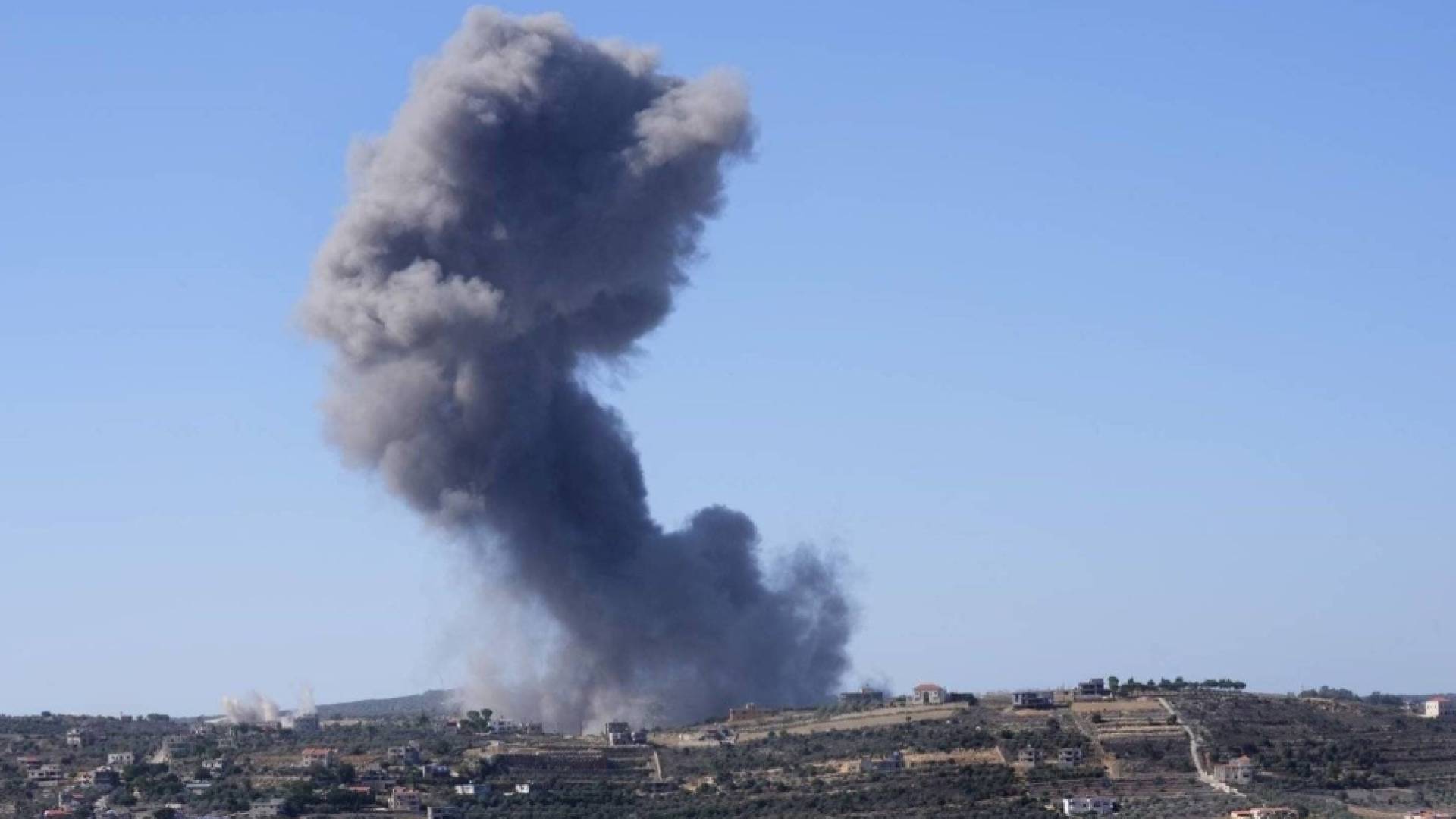 غارات الاحتلال على لبنان