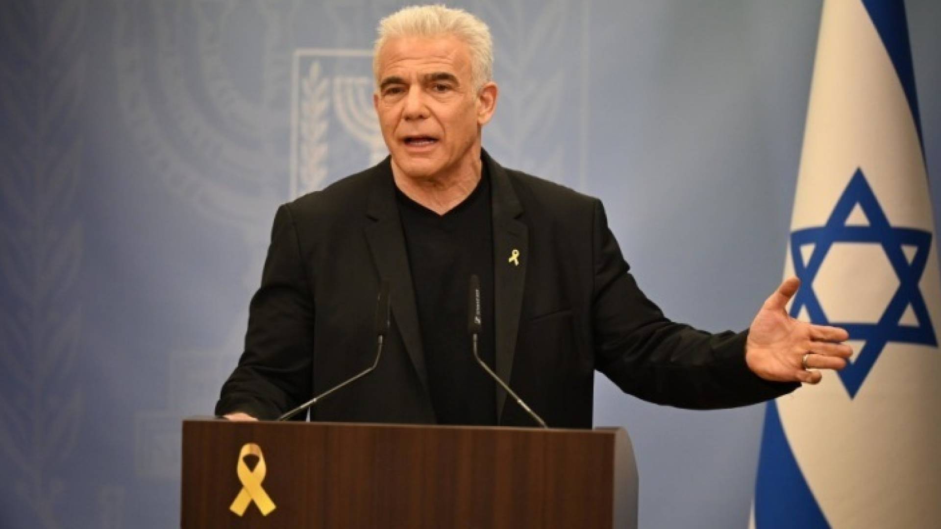 زعيم معارضة الاحتلال، يائيير لبيد