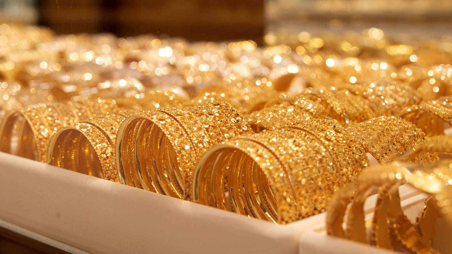 مجوهرات ذهبية