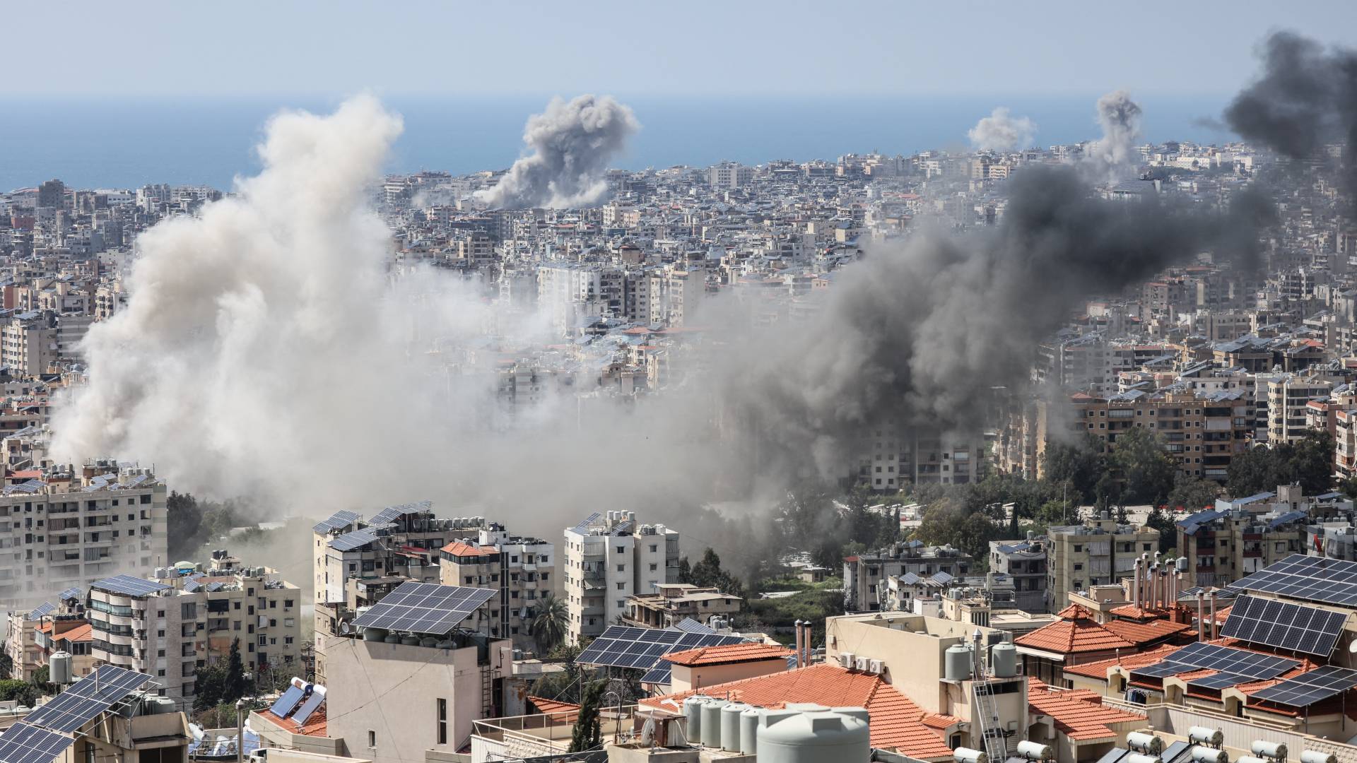 غارات للاحتلال على لبنان