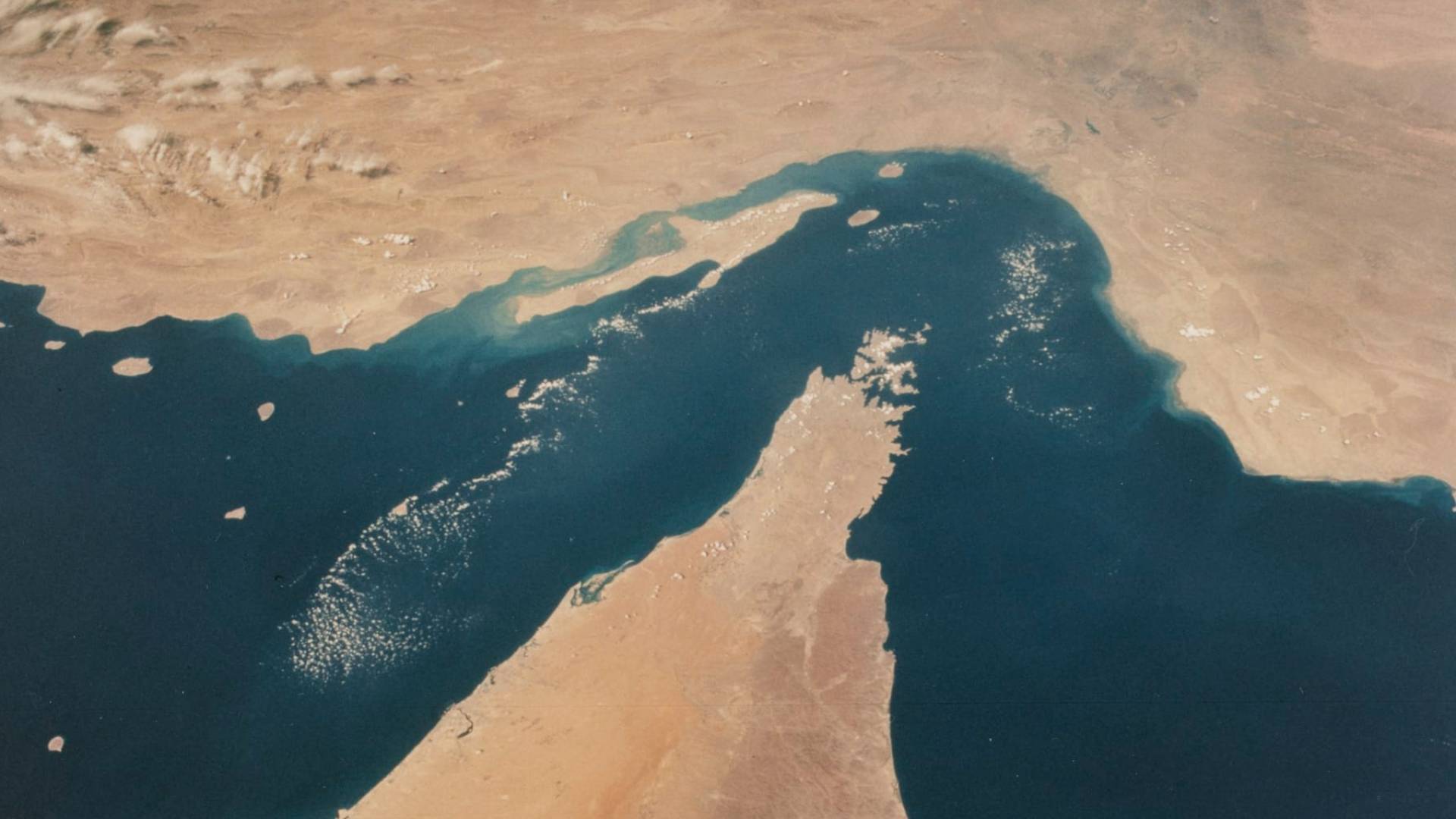 صورة لخارطة مضيق هرمز