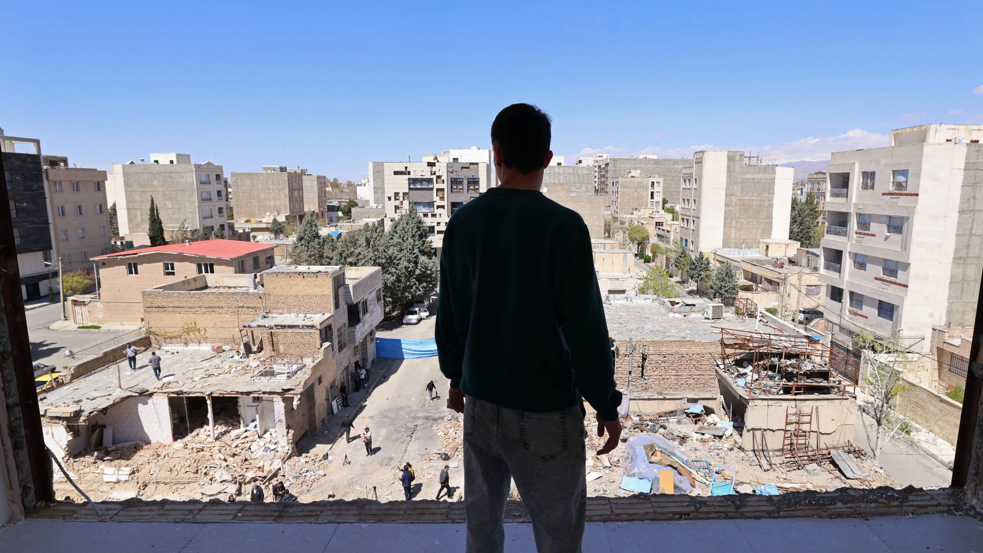 اثار الدمار في إيران