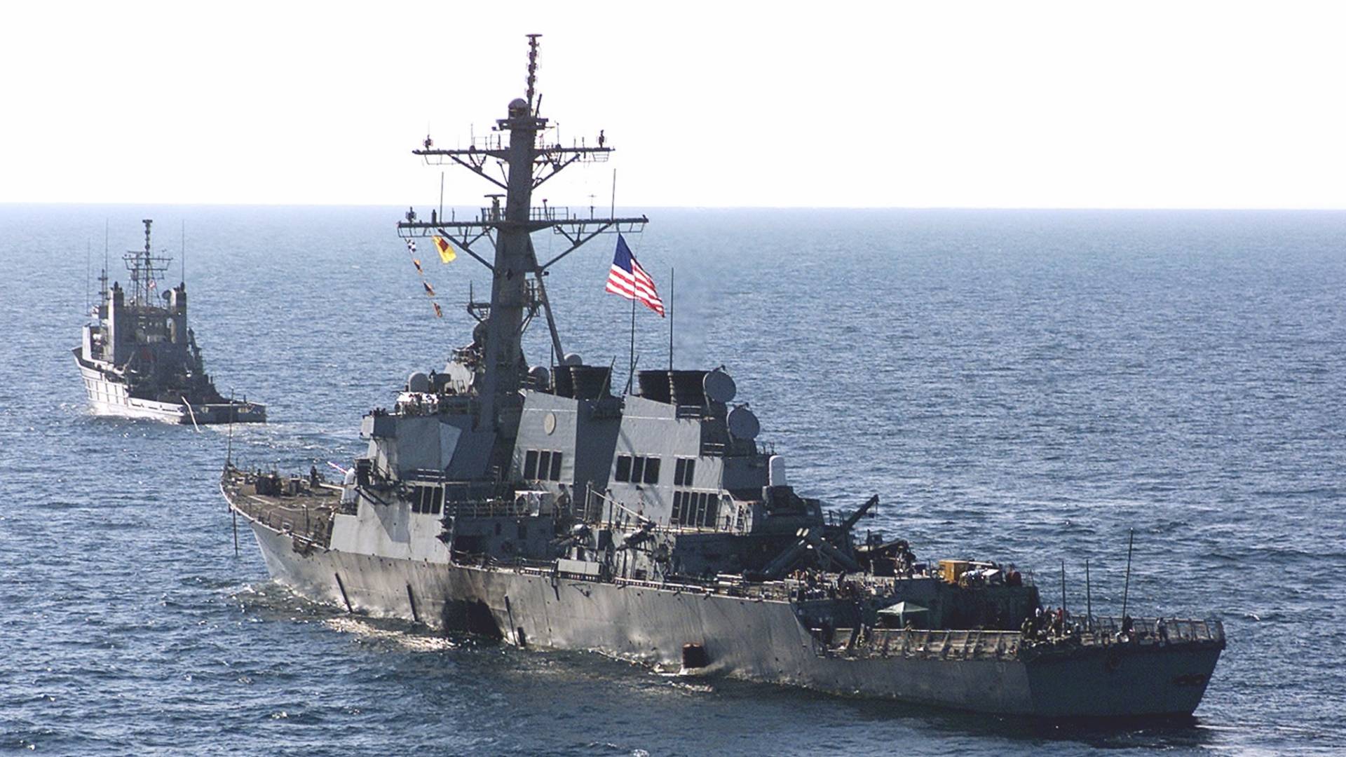 مدمرة حربية أمريكية