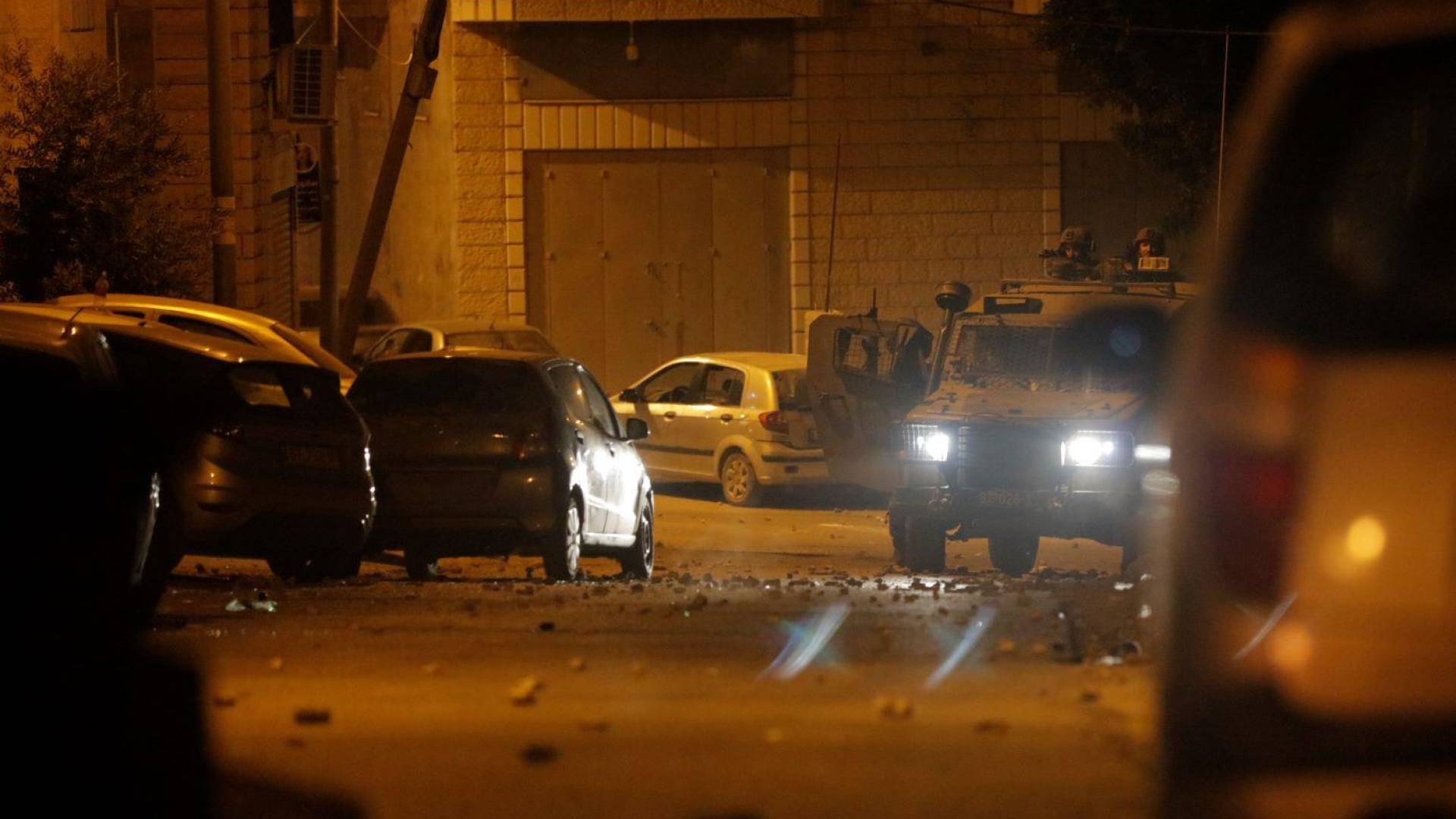 الاحتلال أثناء اقتحامه لمدينة قلقيلية