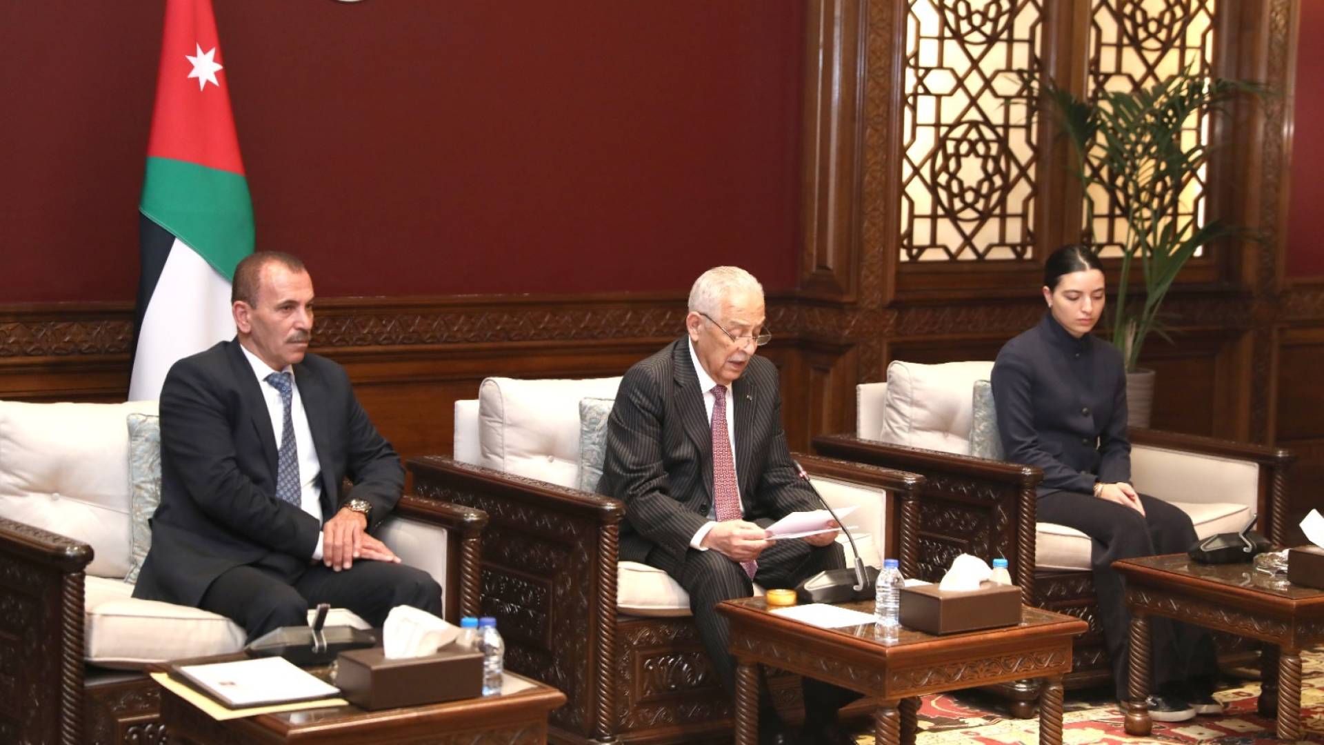 رئيس الديوان الملكي الهاشمي، يوسف حسن العيسوي