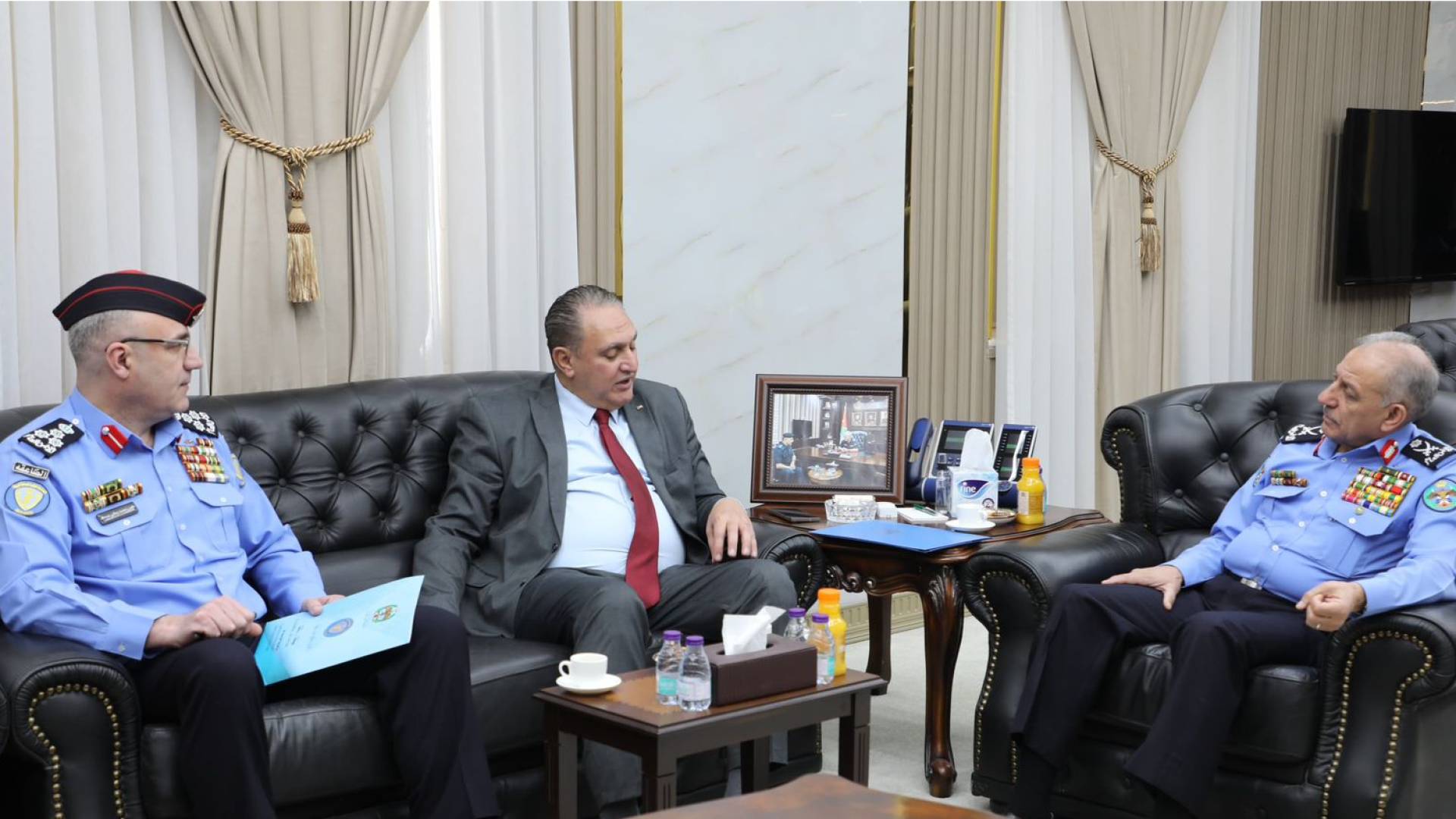 وزير البيئة الدكتور أيمن سليمان، ومدير الأمن العام اللواء الدكتور عبيد الله المعايطة