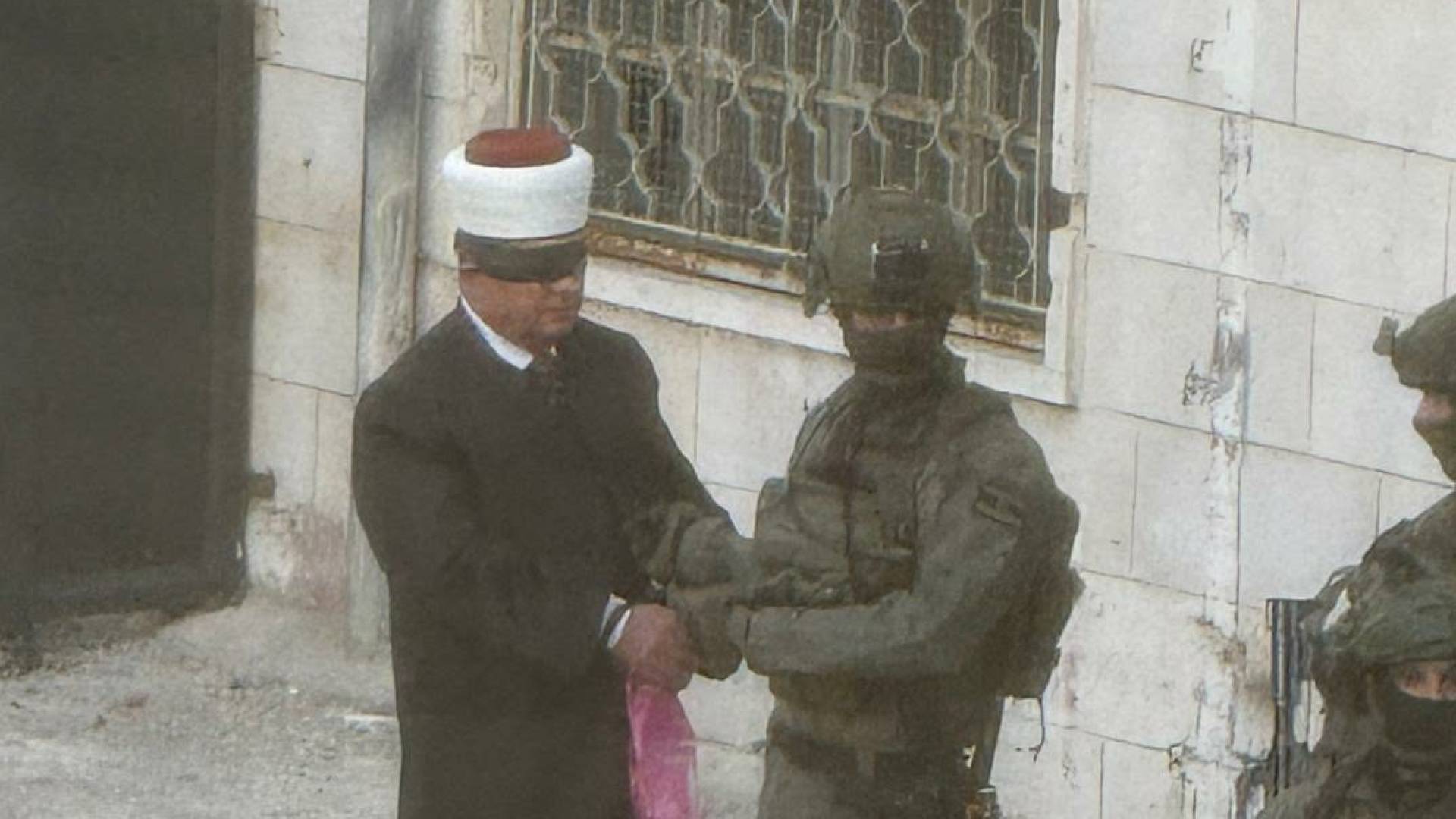 اعتقال وزير الأوقاف الفلسطيني السابق