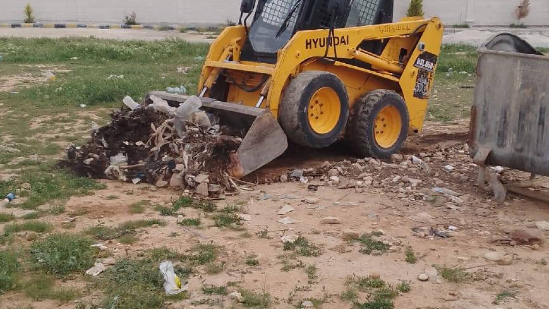 حملات النظافة في بلدية المفرق