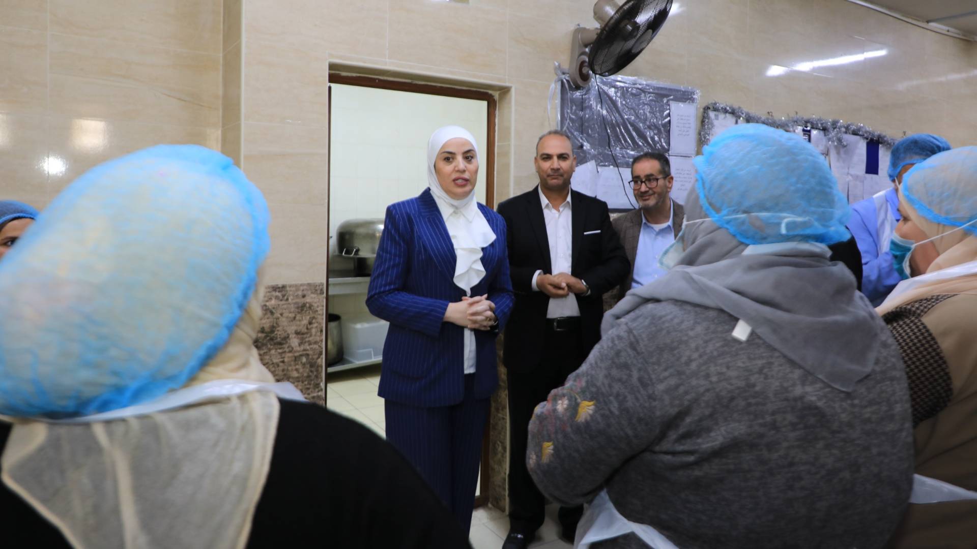 وزيرة التنمية الاجتماعية وفاء بني مصطفى