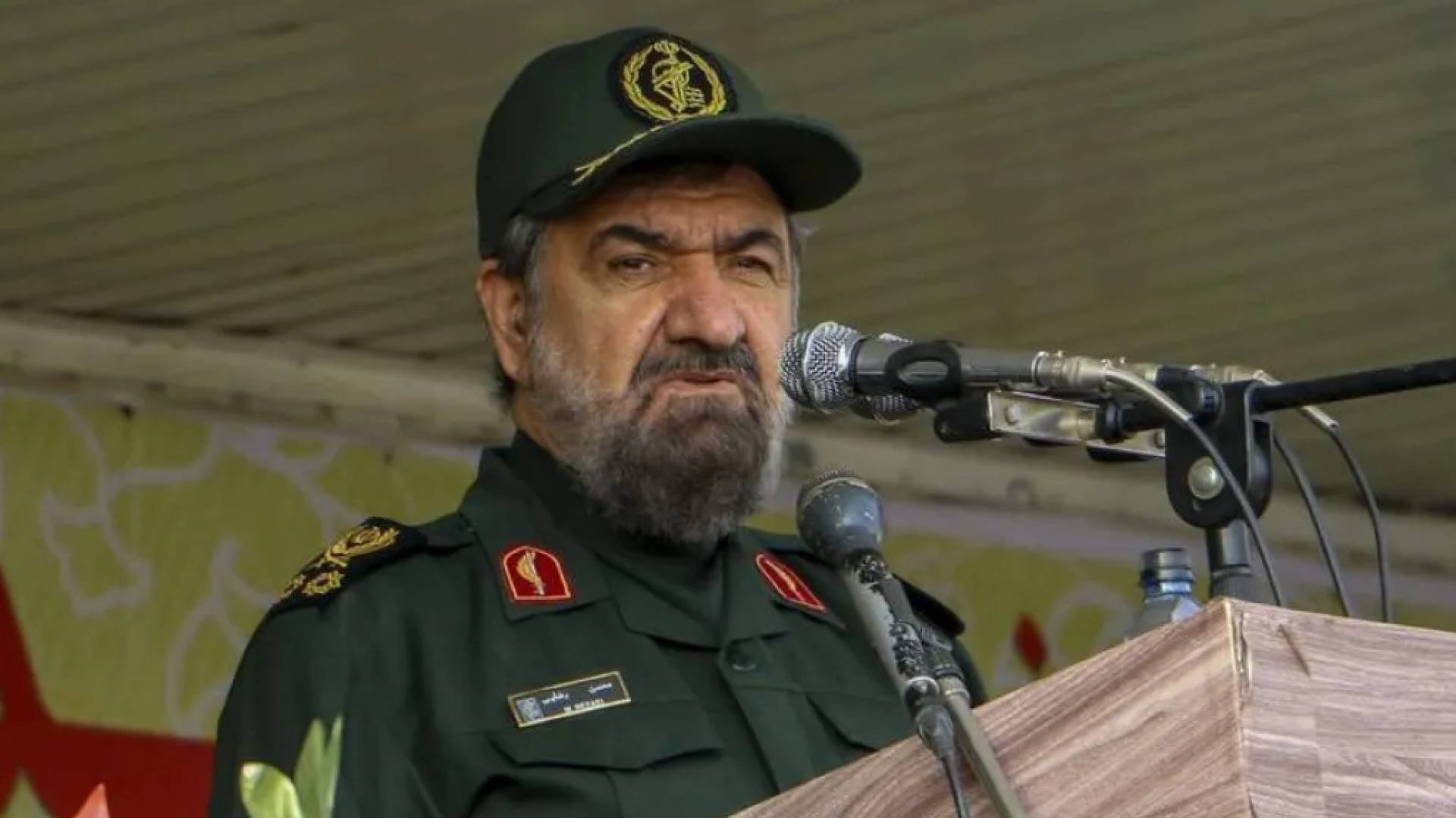 المستشار العسكري للمرشد الإيراني محسن رضائي