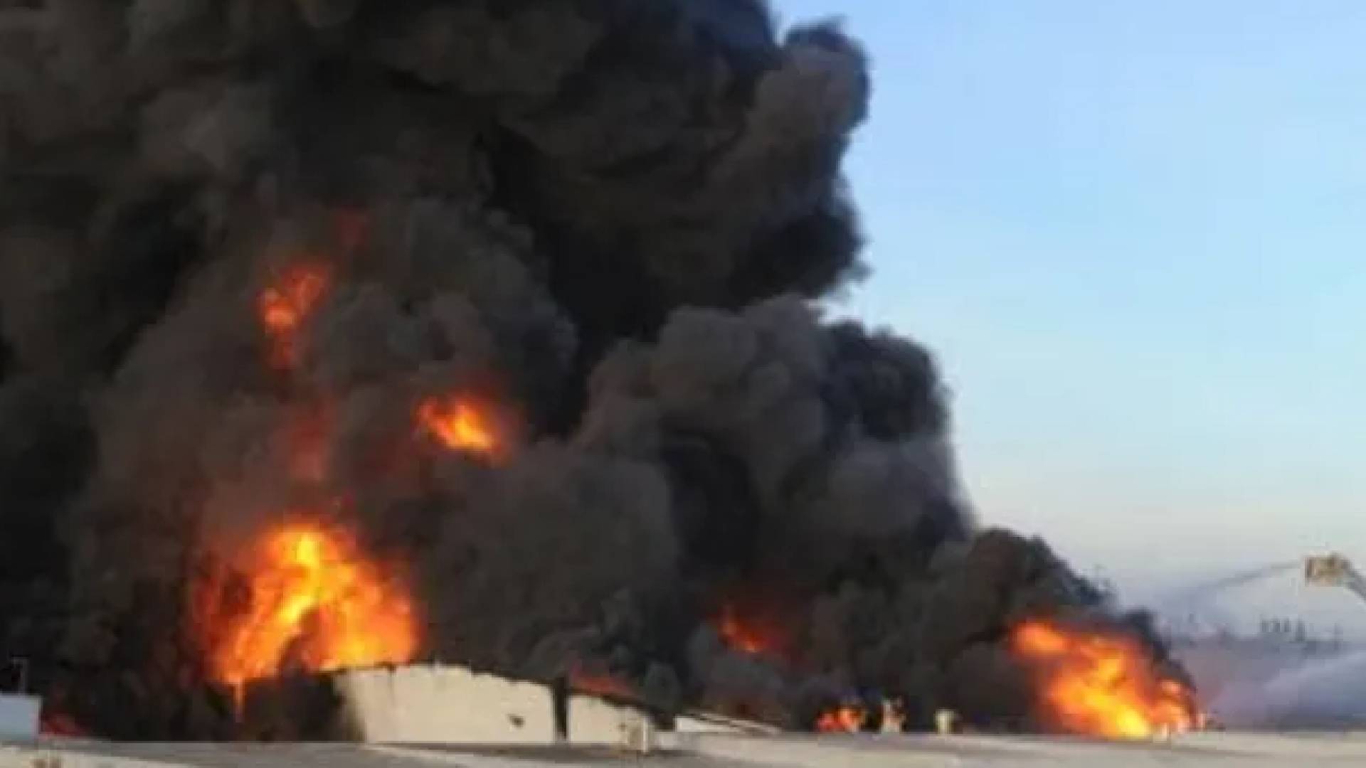 انفجار مصفاة بترول في استراليا