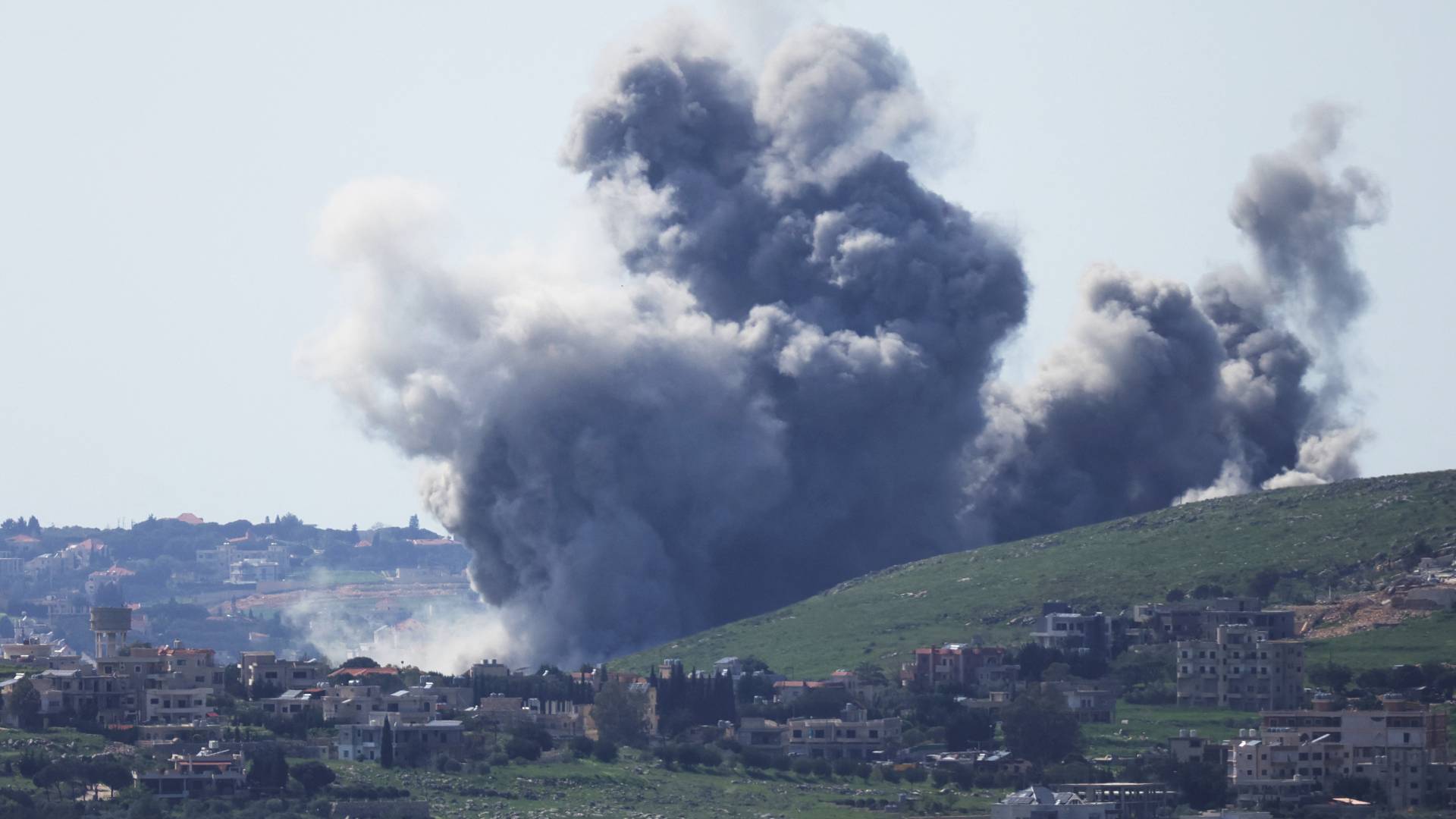 غارات على جنوب لبنان