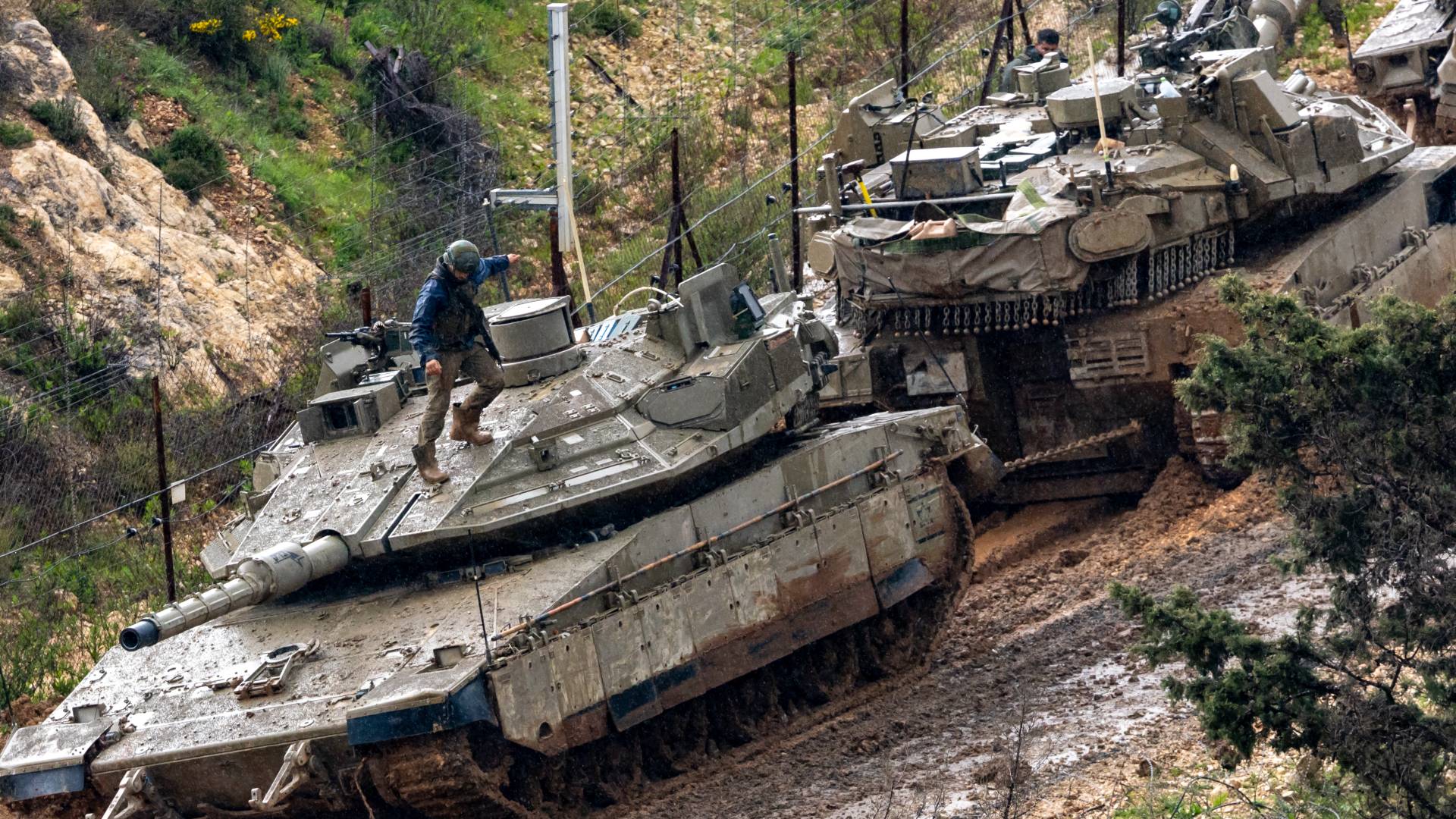 دبابات تابعة لجيش الاحتلال