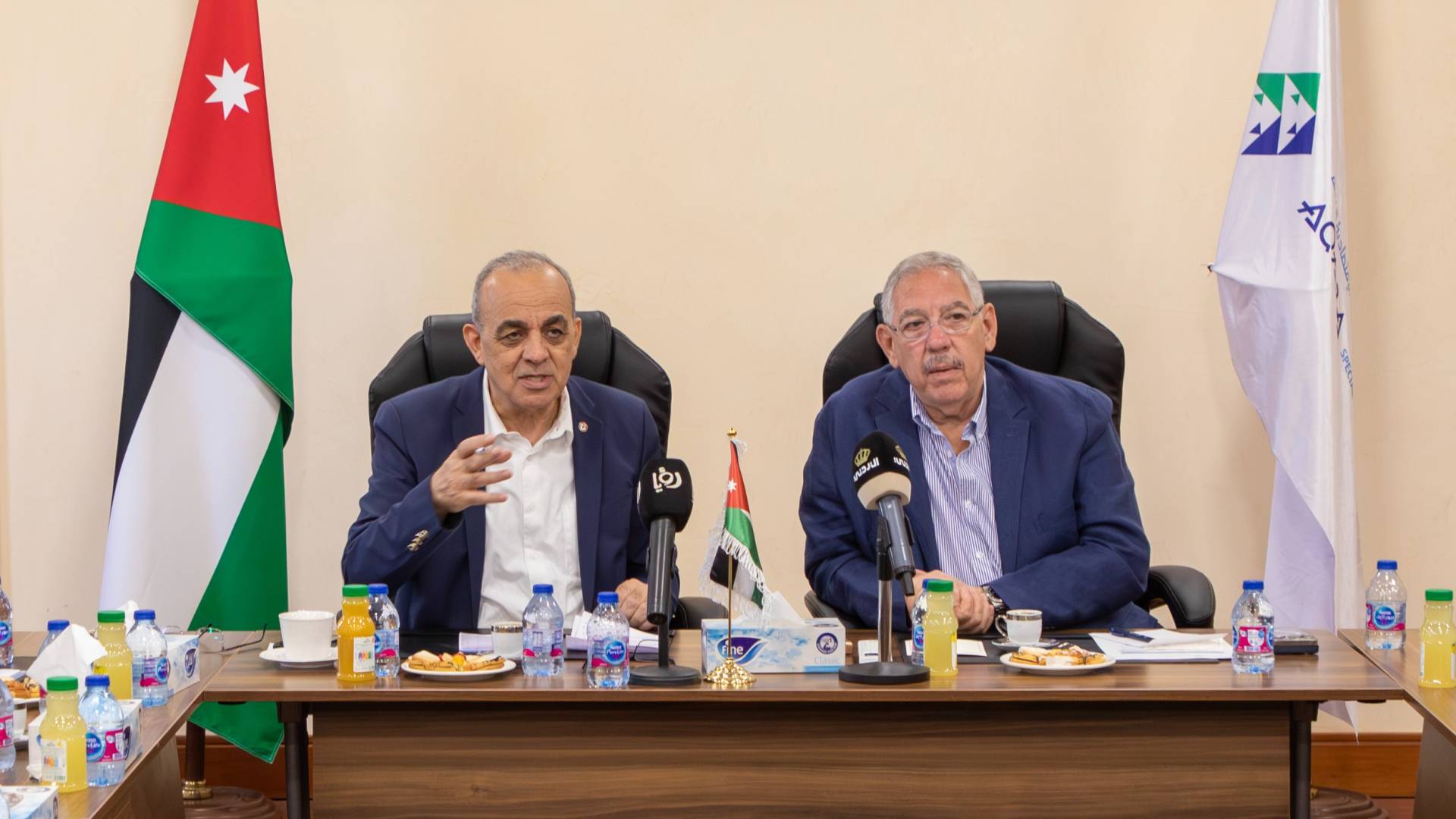 وزير السياحة والآثار الدكتور عماد حجازين