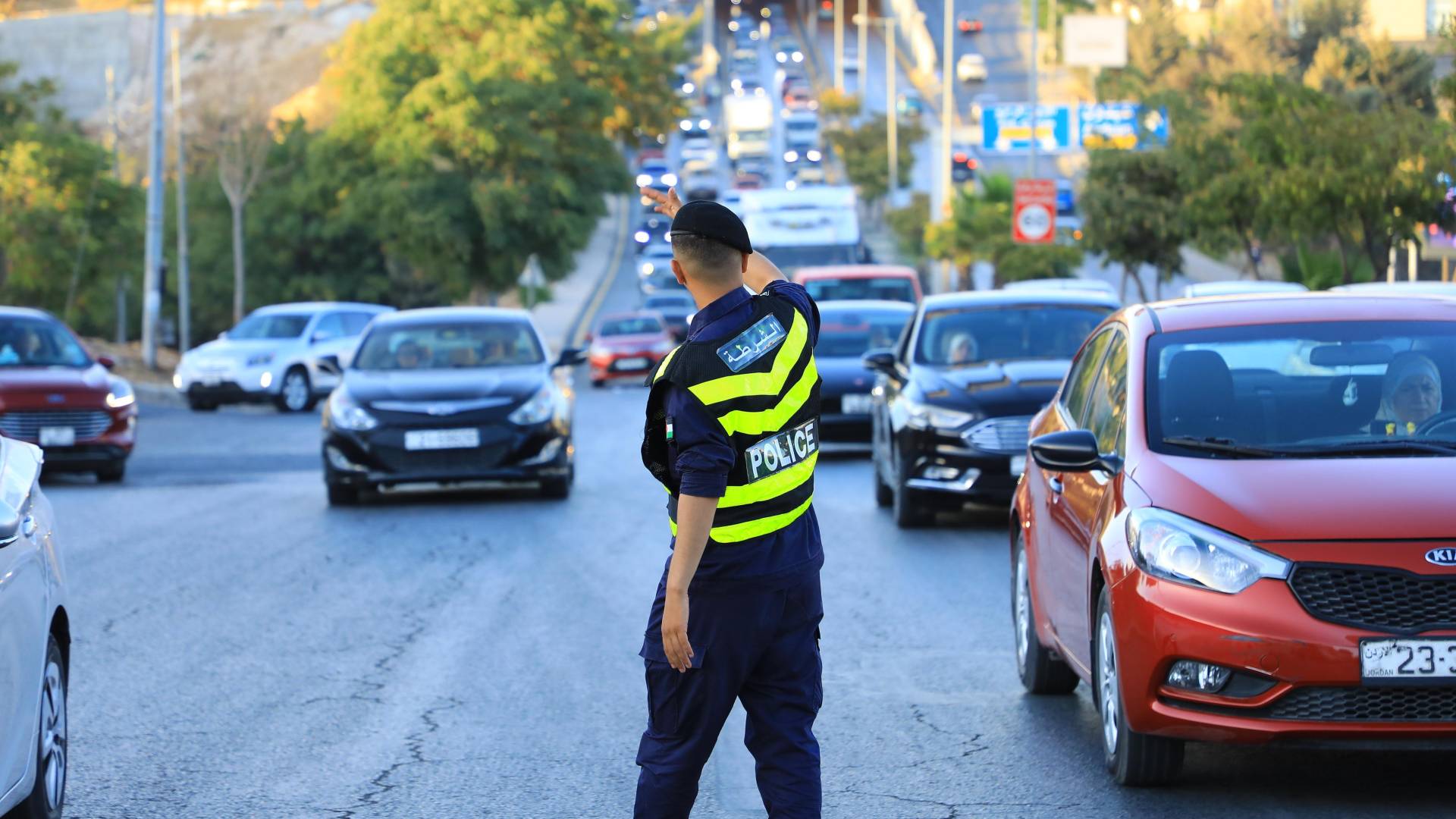 شرطي سير في عمان