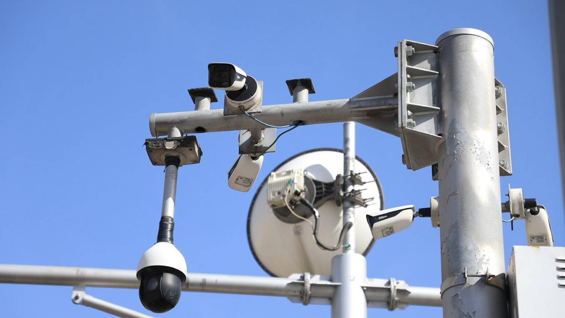 منظومة "الكاميرات الذكية"