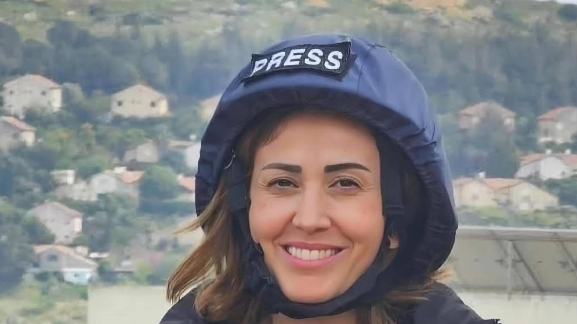 الصحفية امال خليل