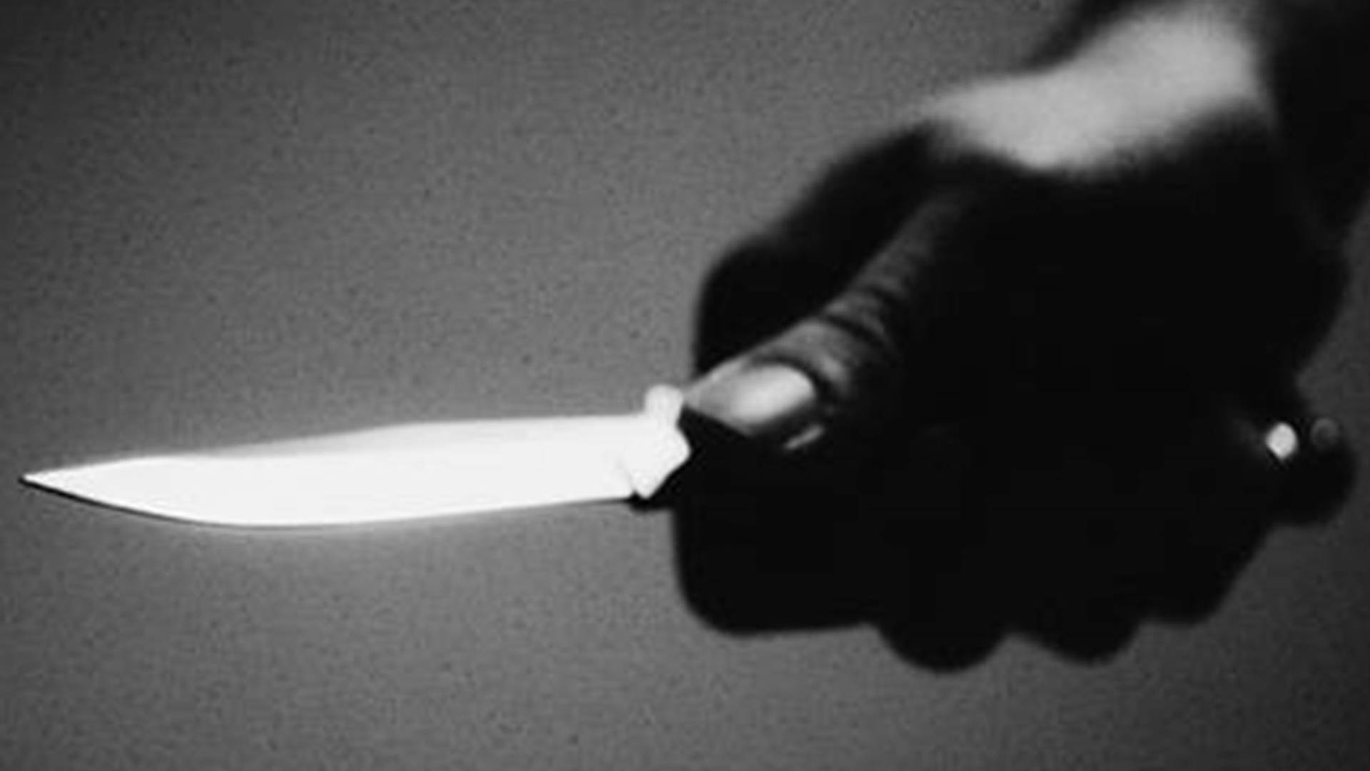 طعن بالسكين