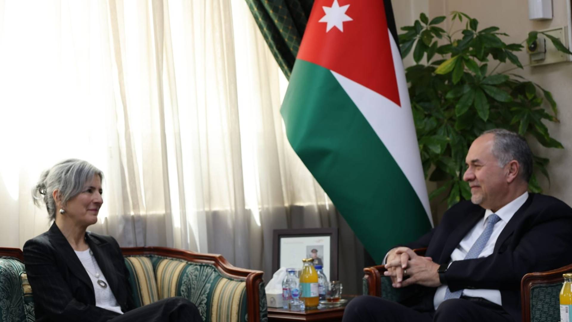 وزير العدل يستقبل ممثلة المفوضية السامية لشؤون اللاجئين