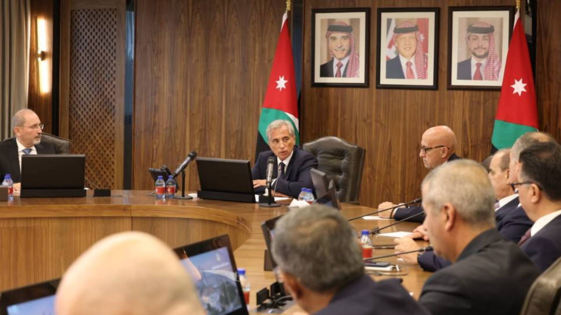 رئيس الوزراء جعفر حسان