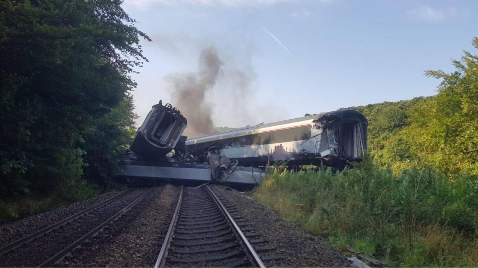 حادث قطار في اندونيسيا