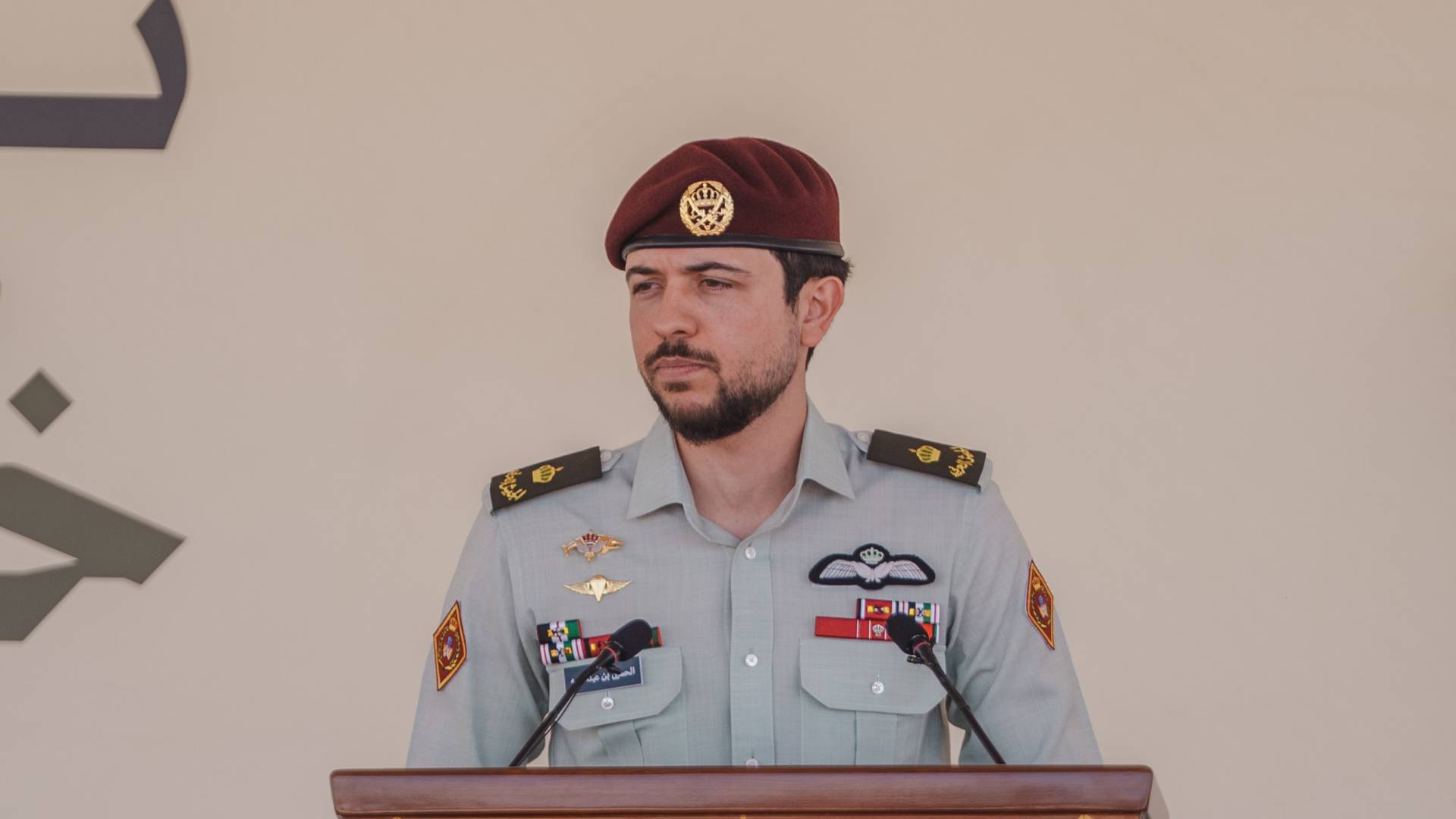 ولي العهد خلال تخريج خدمة العلم