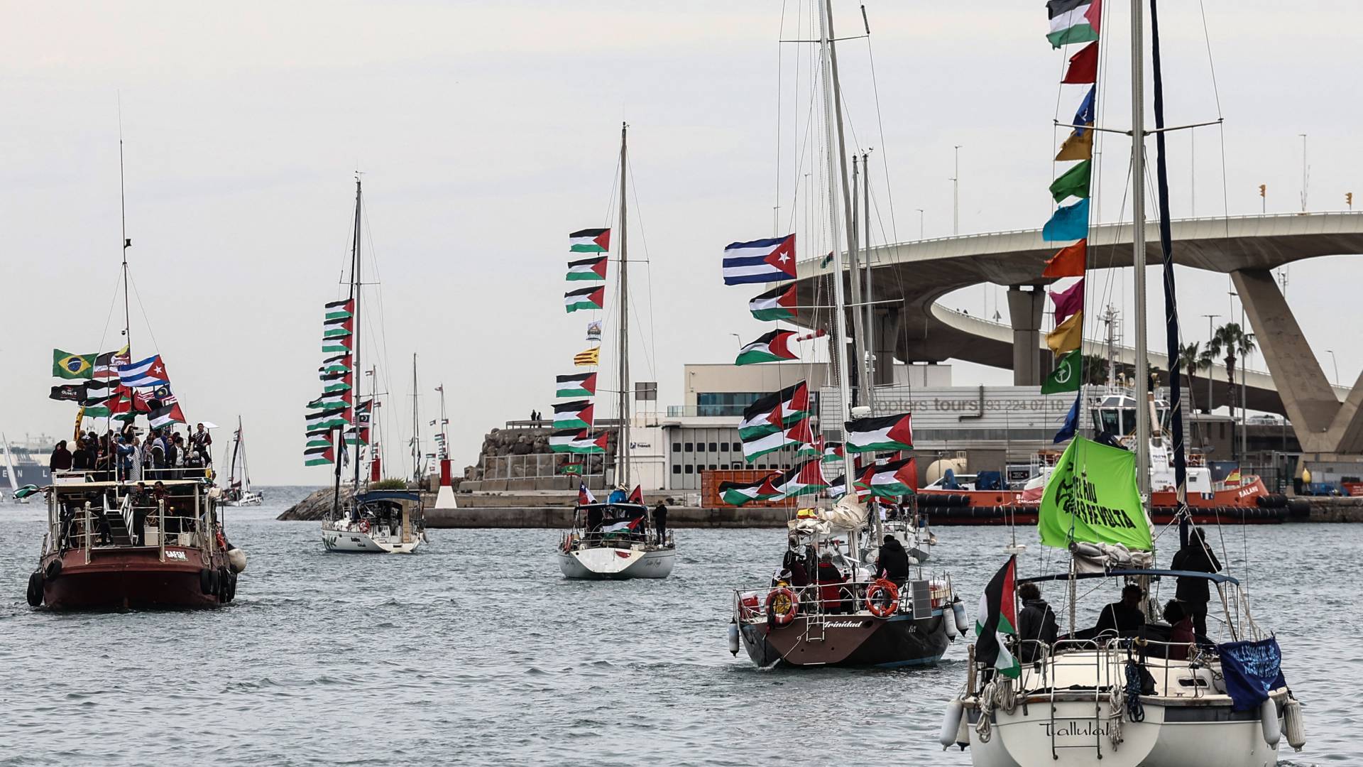 سفن أسطول الصمود المتوجهة إلى غزة