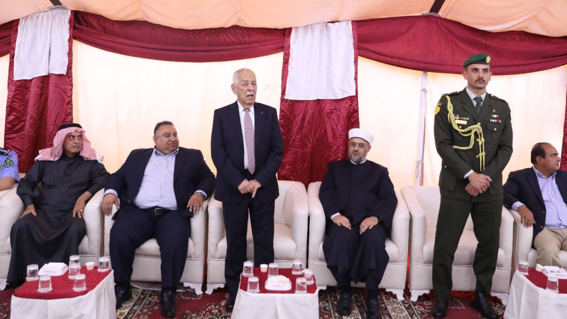 العيسوي يعزي عشيرتي الخوالدة والقاضي