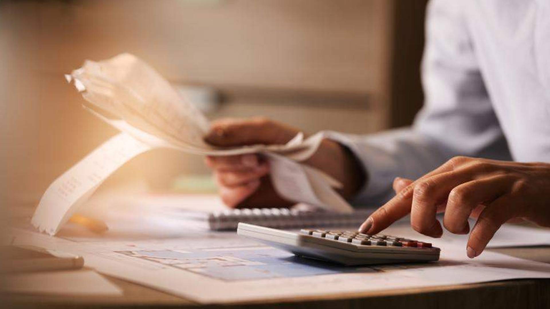 بتوجيهات من رئيس الوزراء: ضريبة الدخل تباشر صرف الرديات لـ 140 الف مكلف