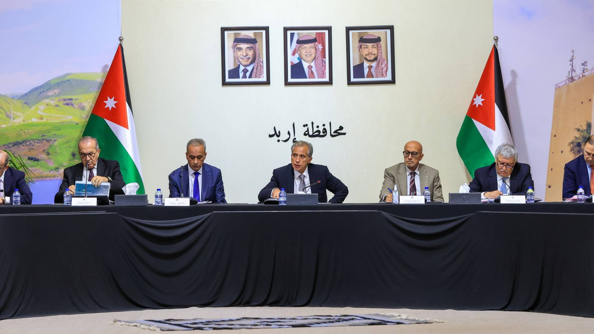 جلسة مجلس الوزراء في محافظة إربد